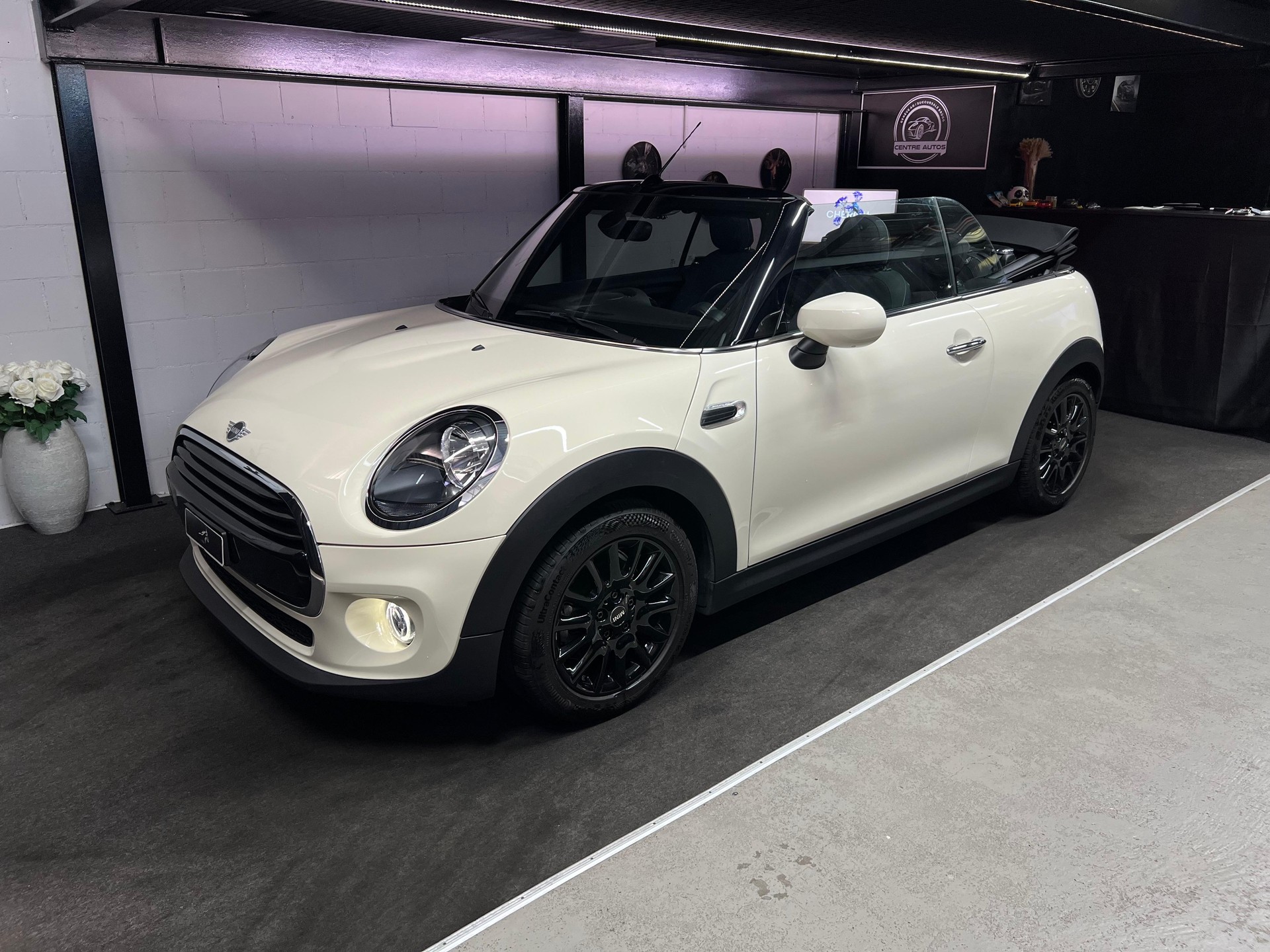 MINI Cooper Brighton Cabriolet-image-0