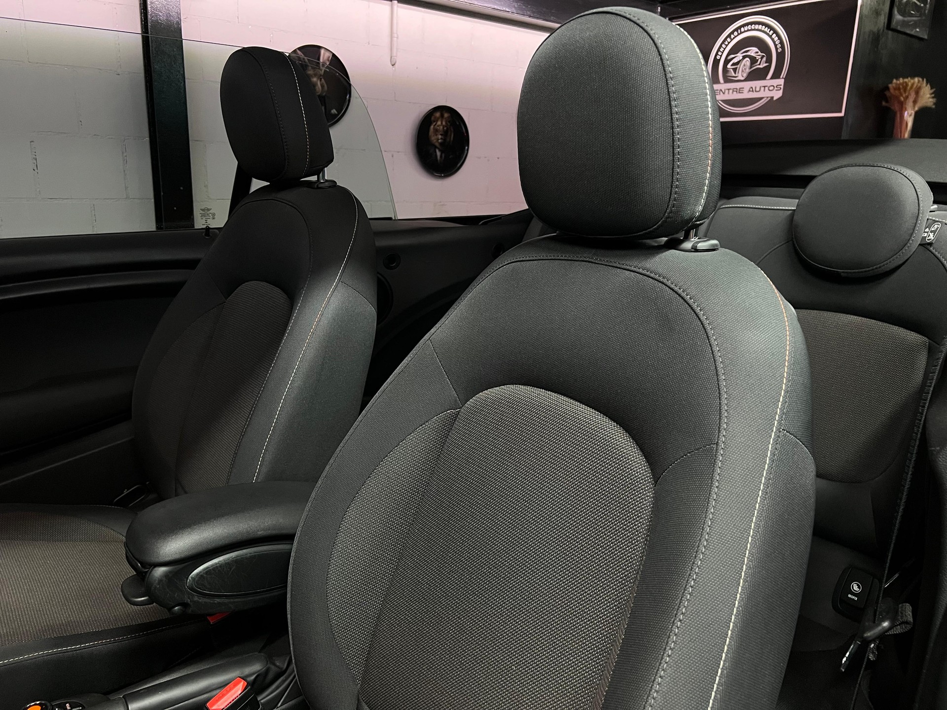 MINI Cooper Brighton Cabriolet-image-14