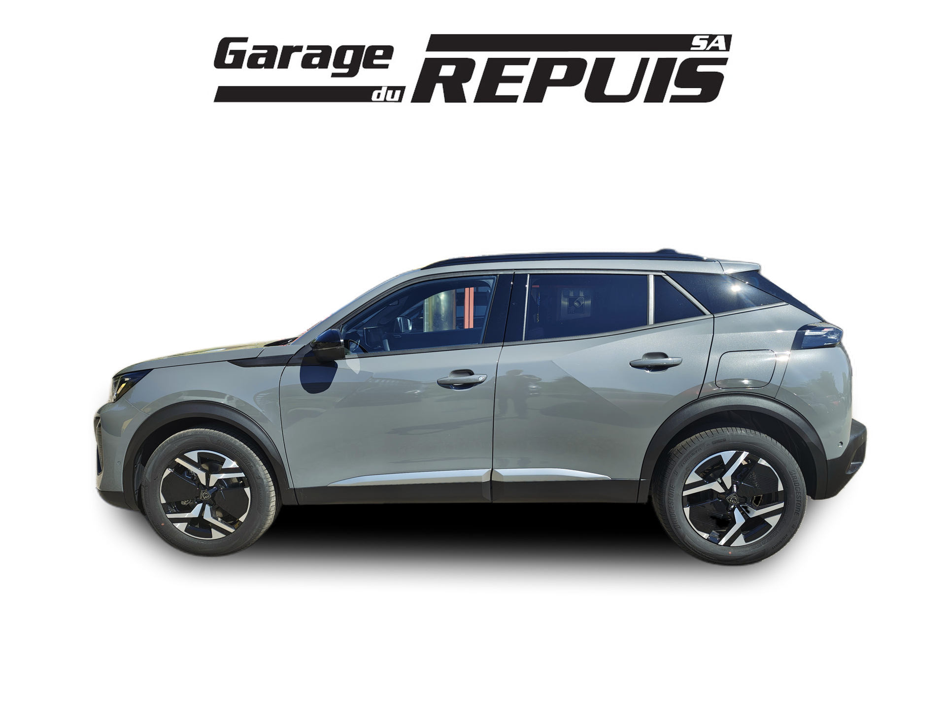 PEUGEOT 2008 1.2 Hybrid Allure-image-5