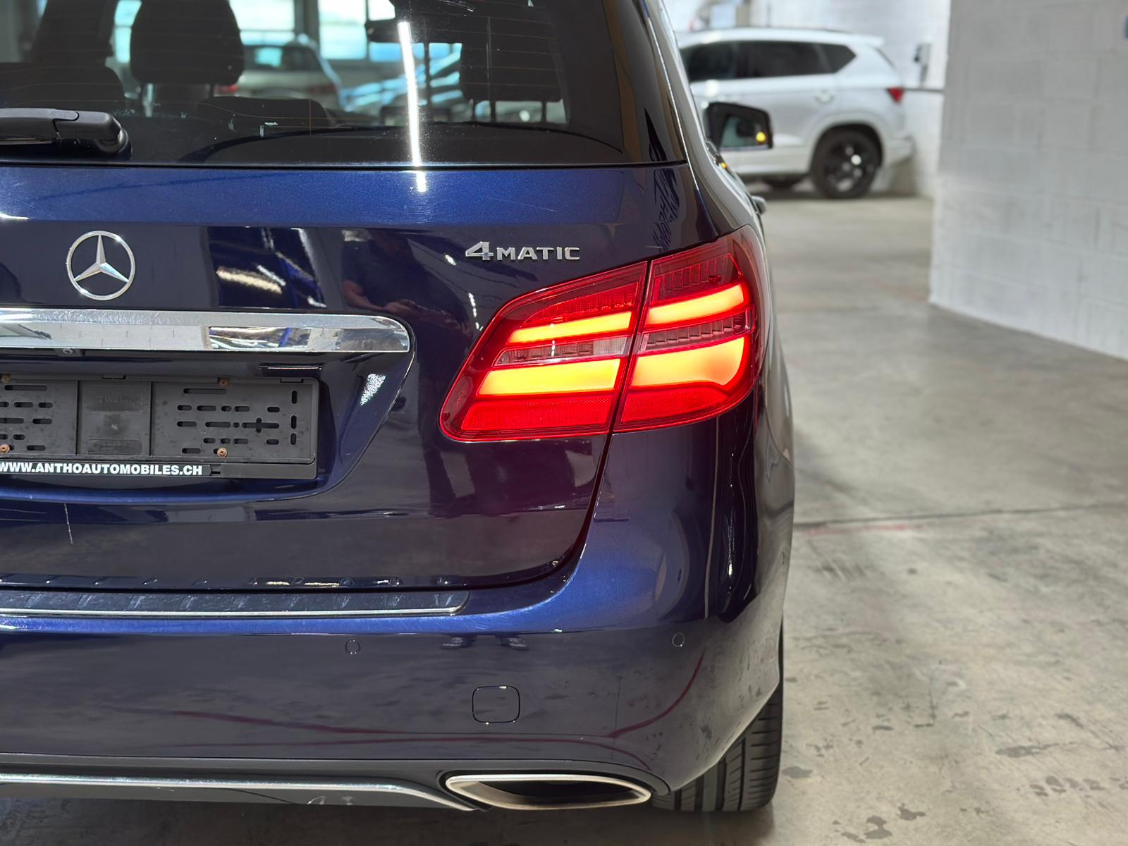 MERCEDES-BENZ B 220 4Matic 7G-DCT-image-7