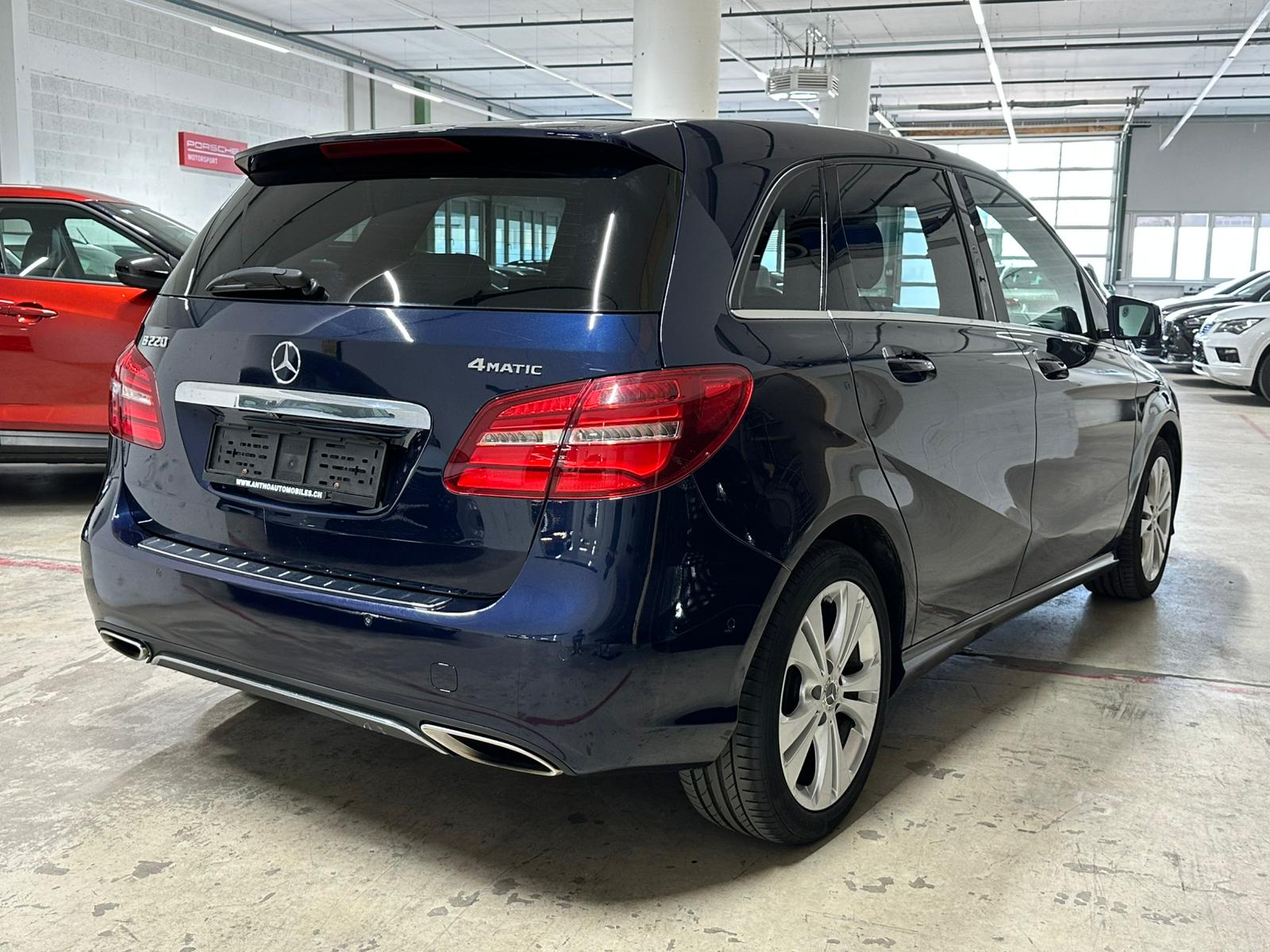 MERCEDES-BENZ B 220 4Matic 7G-DCT-image-4