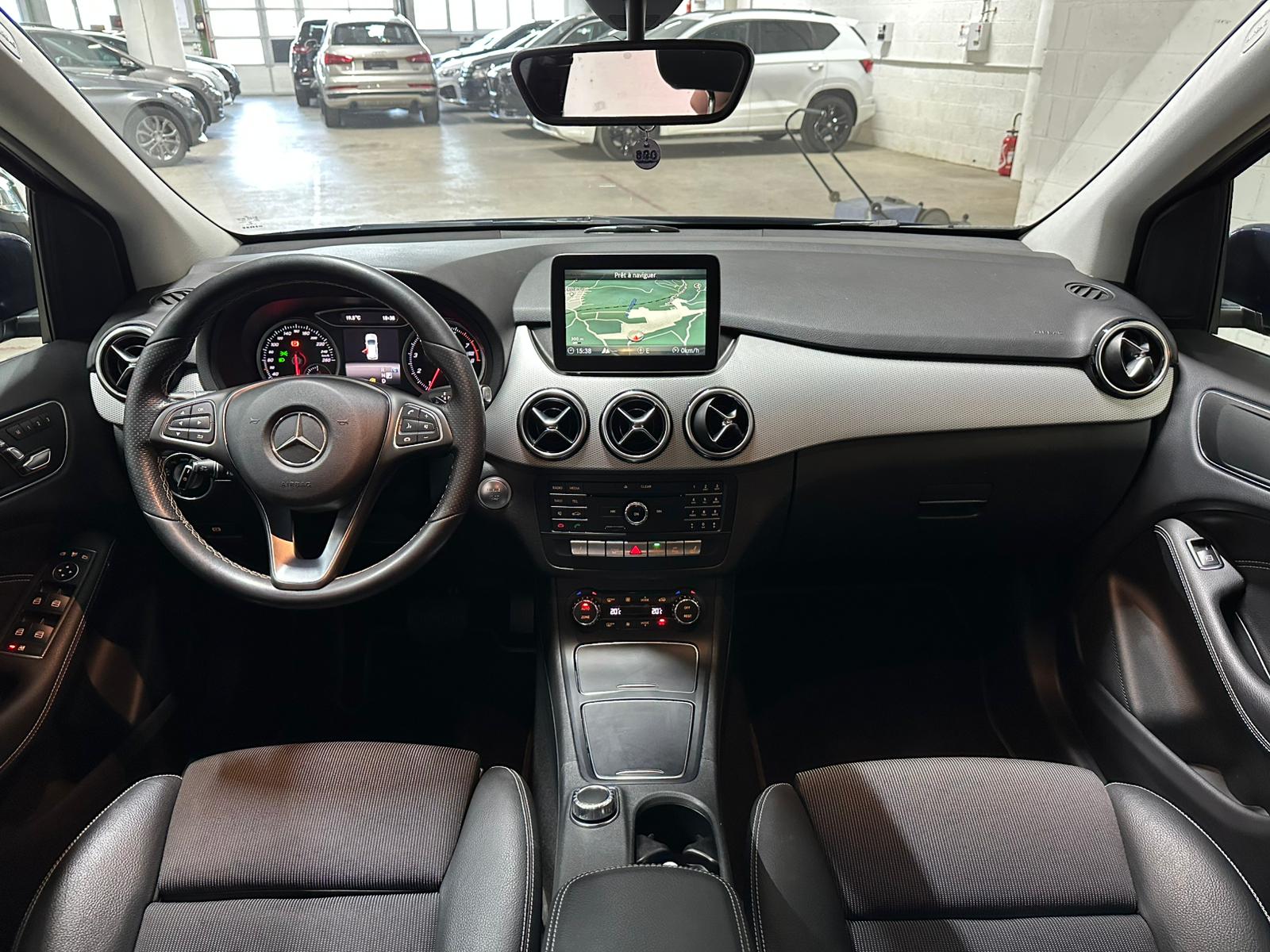 MERCEDES-BENZ B 220 4Matic 7G-DCT-image-10