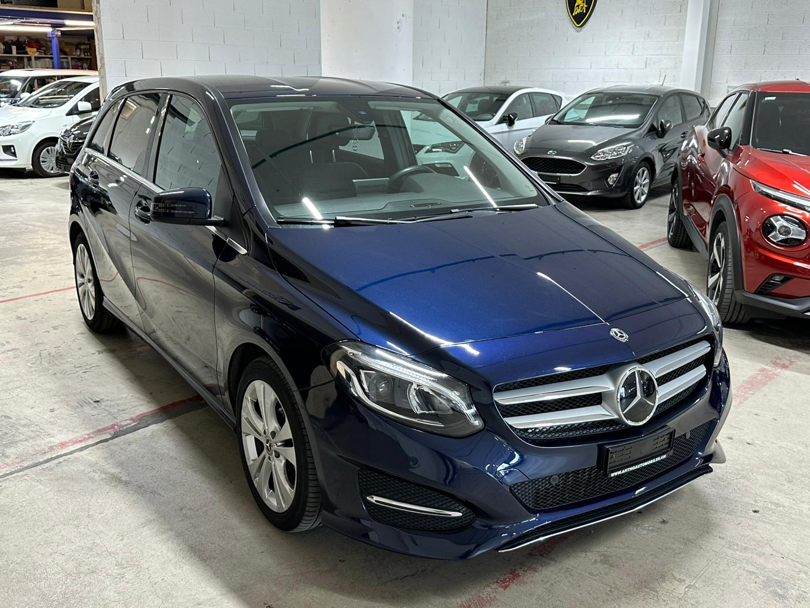 MERCEDES-BENZ B 220 4Matic 7G-DCT-image-1