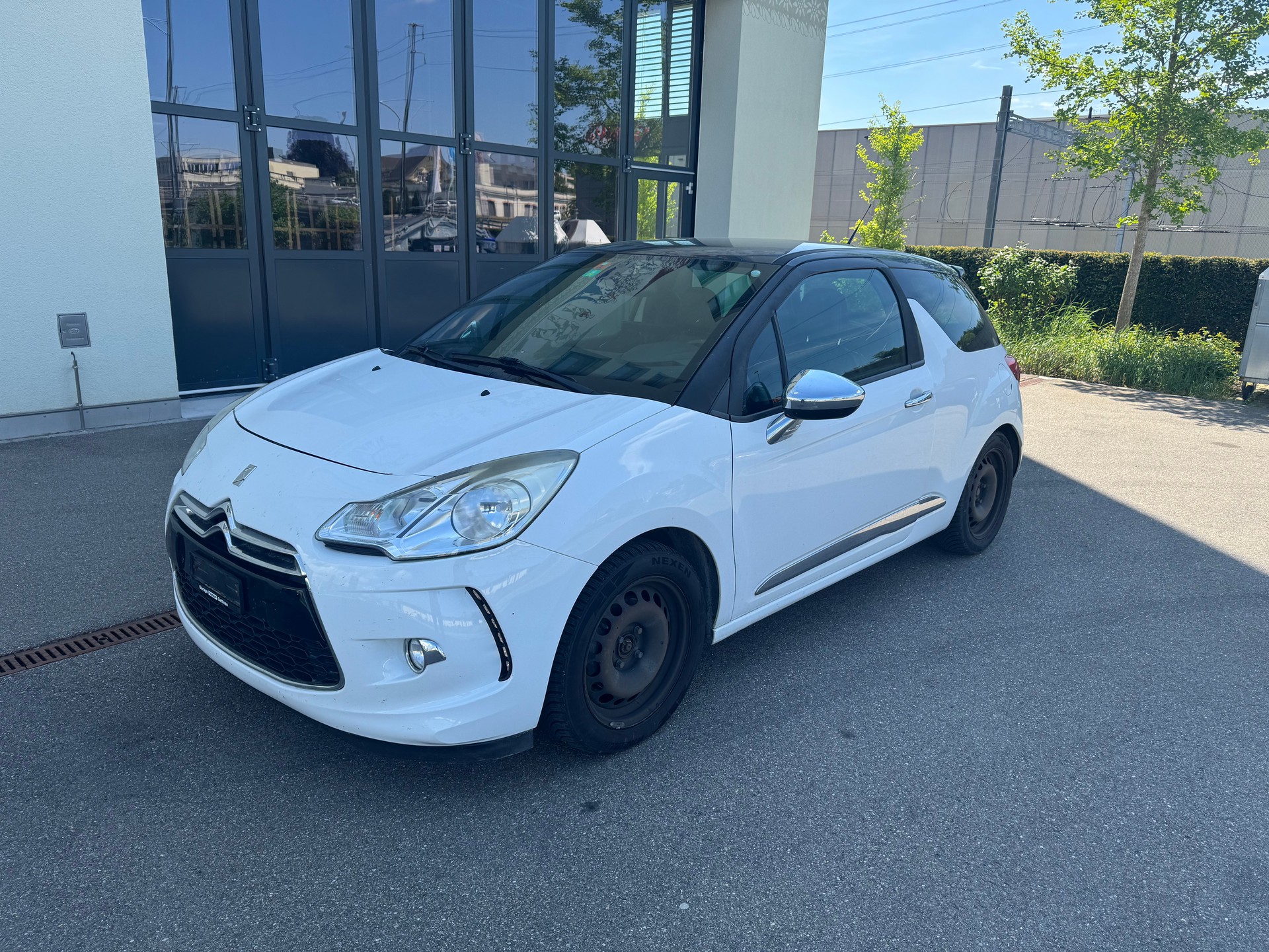 DS AUTOMOBILES DS3 1.6 THP Sport Chic-image-0