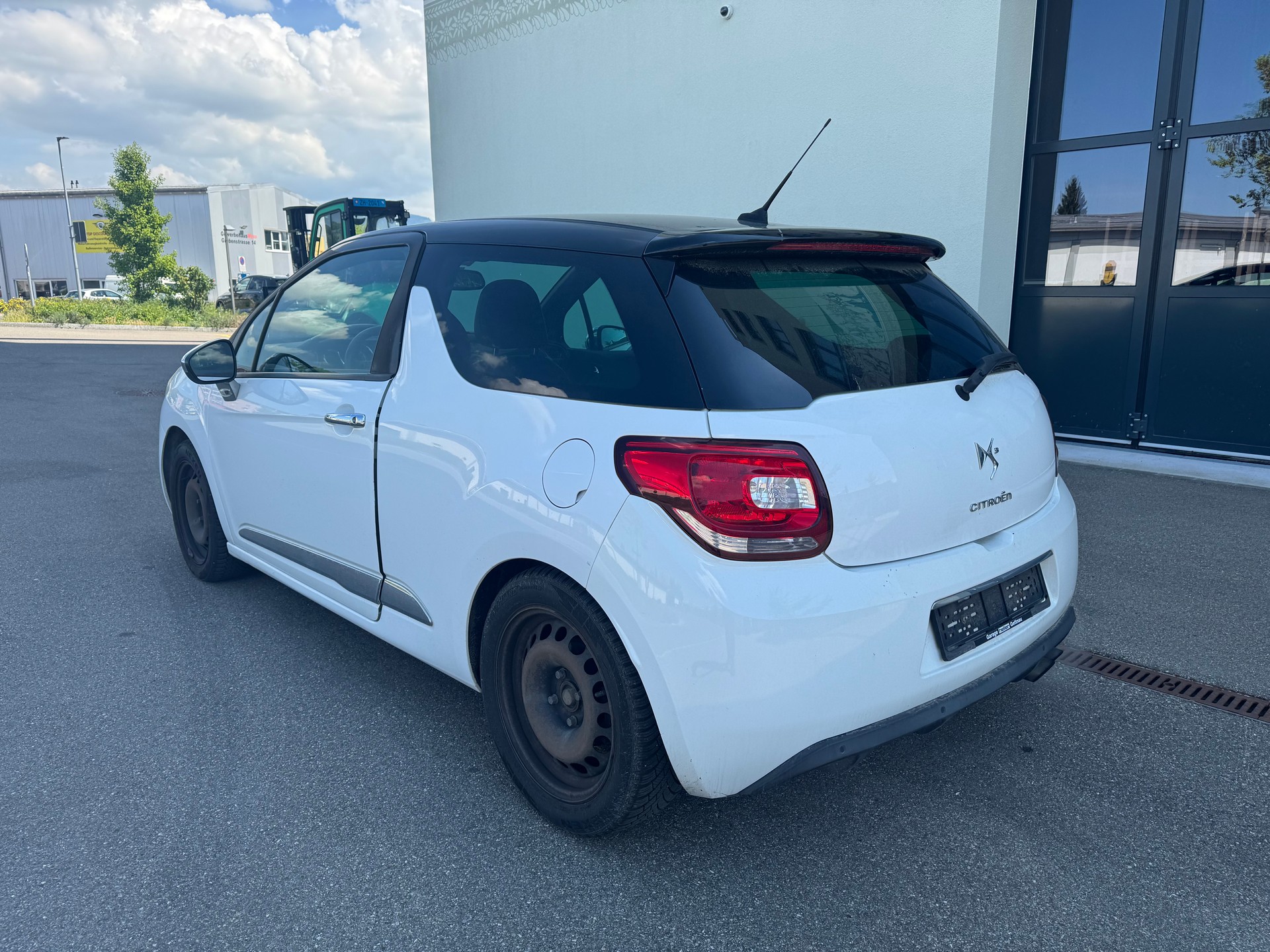 DS AUTOMOBILES DS3 1.6 THP Sport Chic-image-1