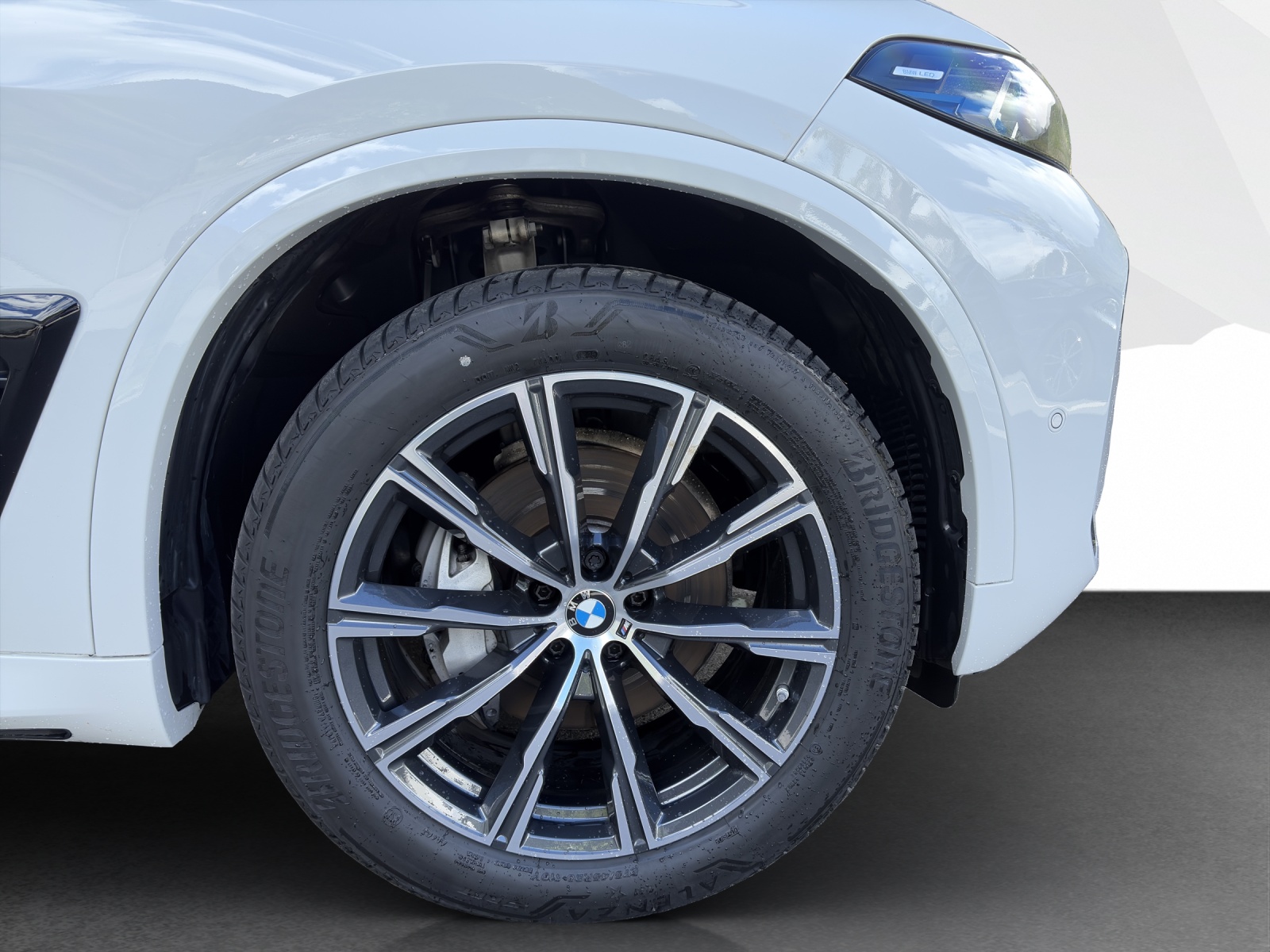 BMW X5 30d xDrive-image-24
