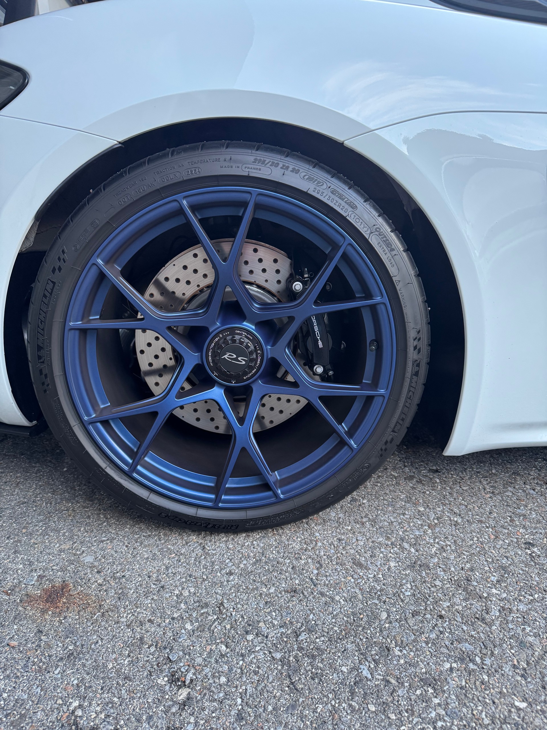 PORSCHE 718 Cayman GT4 RS PDK Weissach (MY25)-image-7