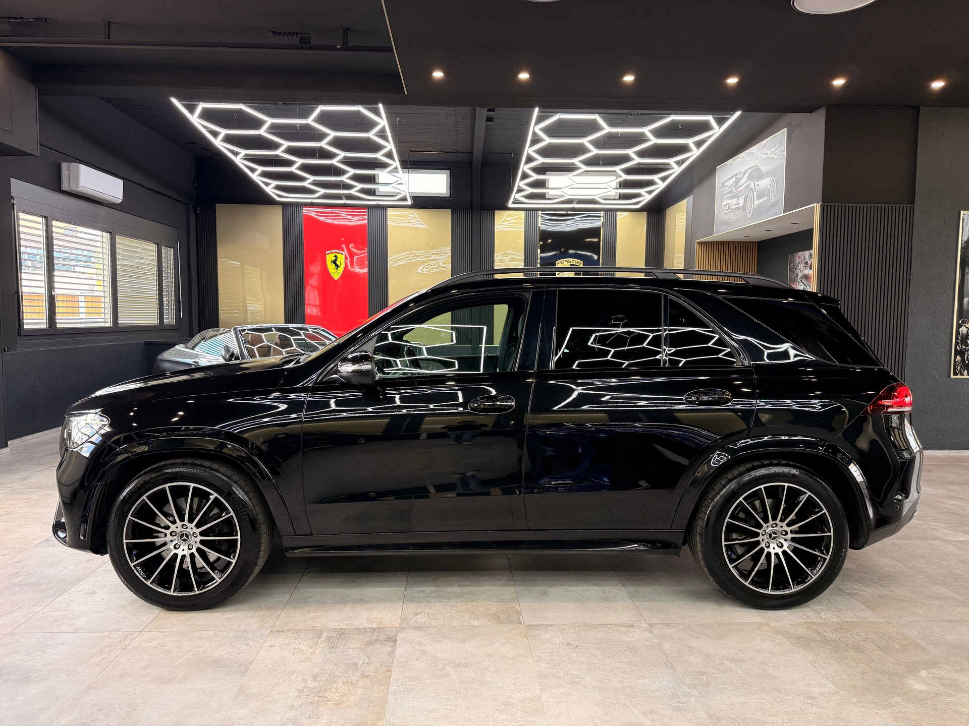 MERCEDES-BENZ GLE 350 d AMG Line 4matic-image-7