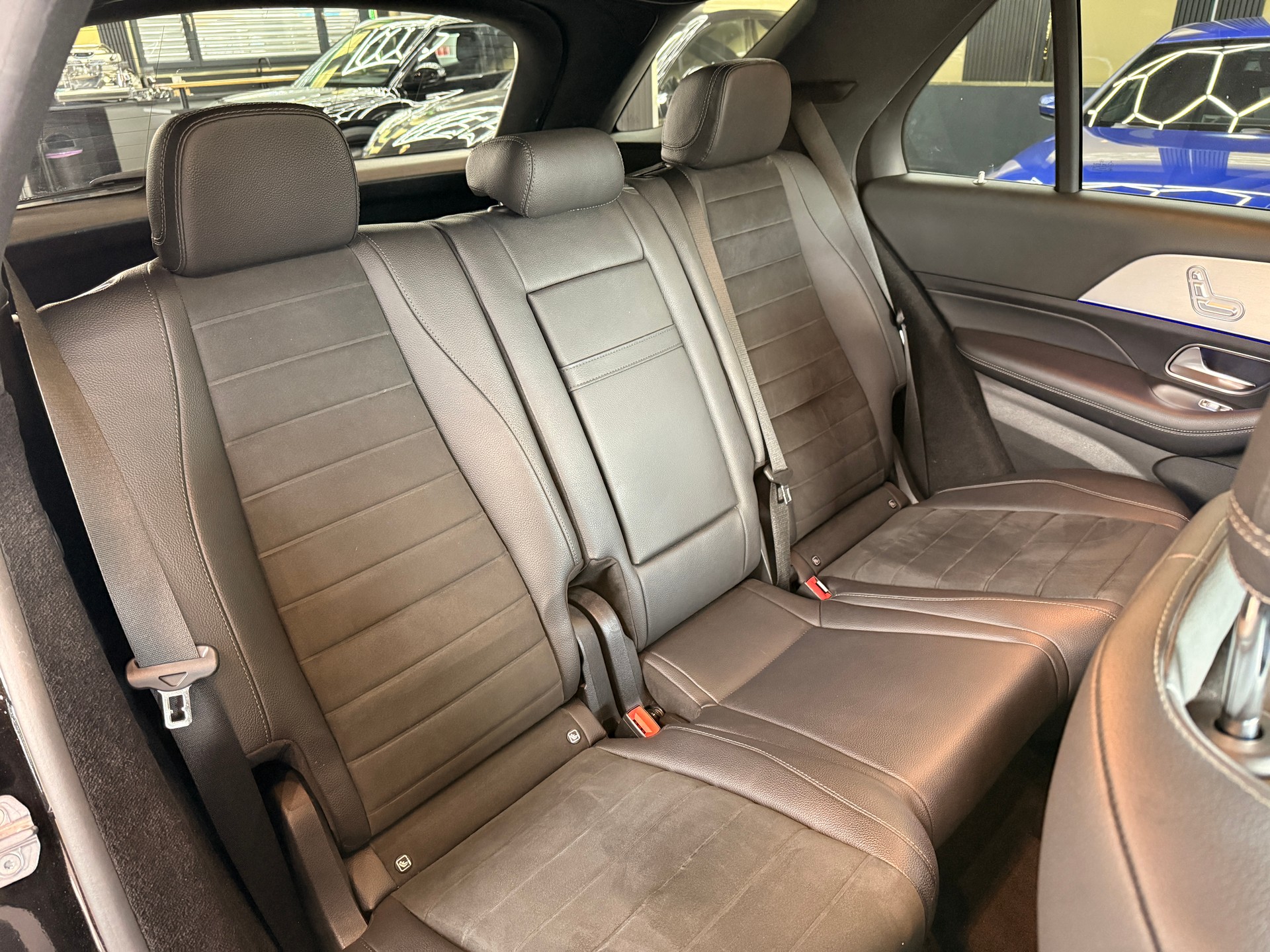 MERCEDES-BENZ GLE 350 d AMG Line 4matic-image-15