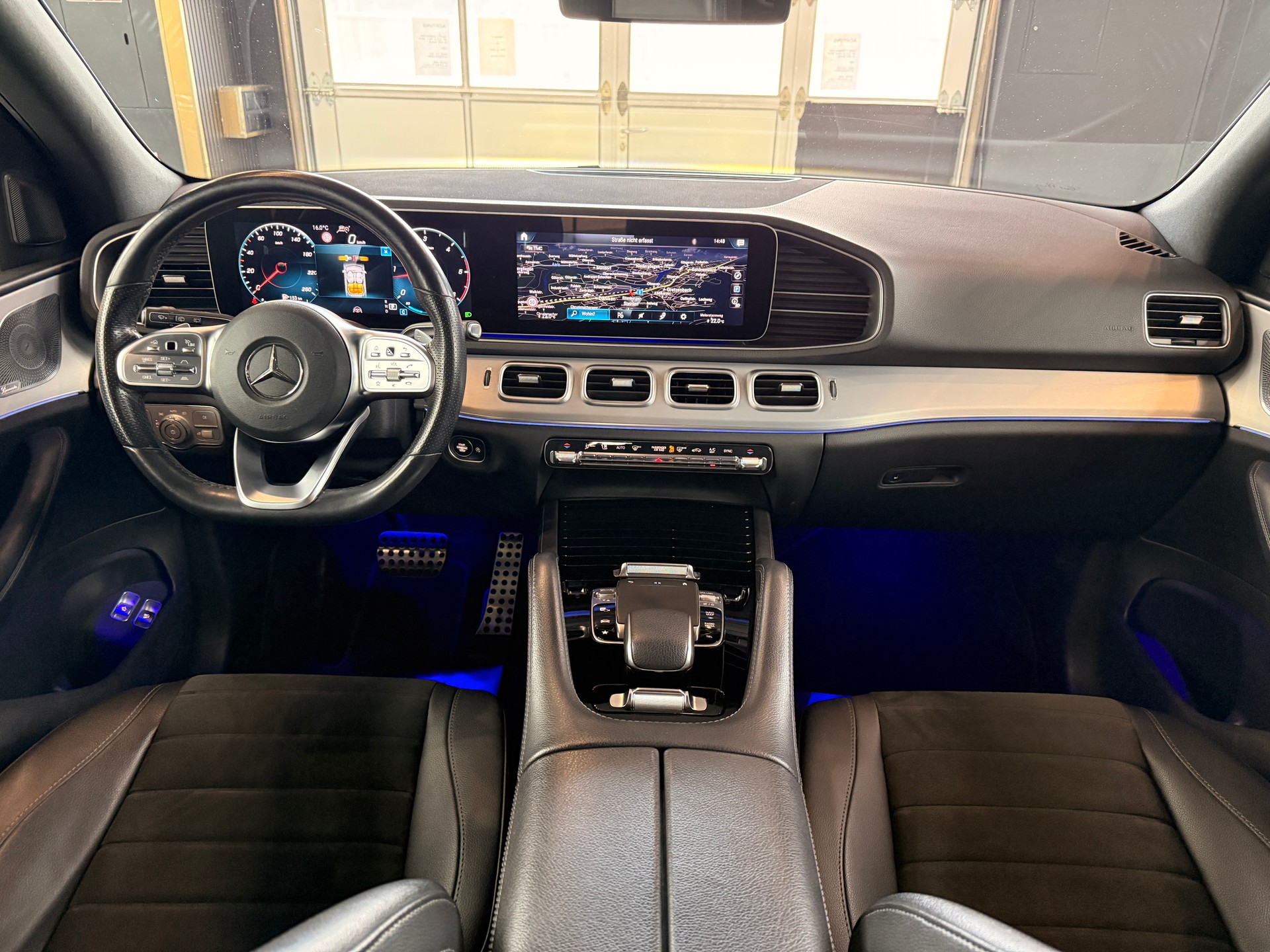 MERCEDES-BENZ GLE 350 d AMG Line 4matic-image-12