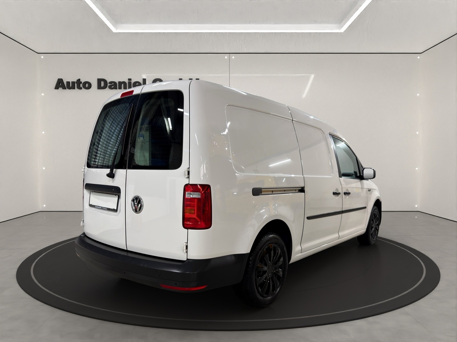 VW Caddy Maxi 1.4TSI BMT DSG ( Mit Regale )-image-5