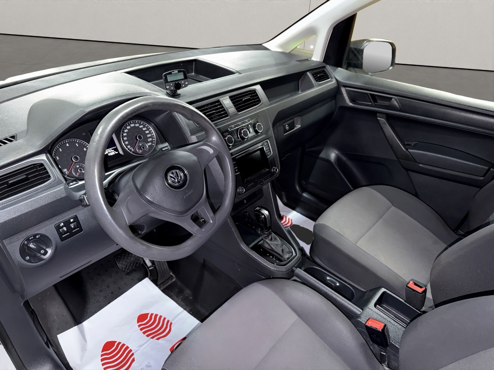 VW Caddy Maxi 1.4TSI BMT DSG ( Mit Regale )-image-9