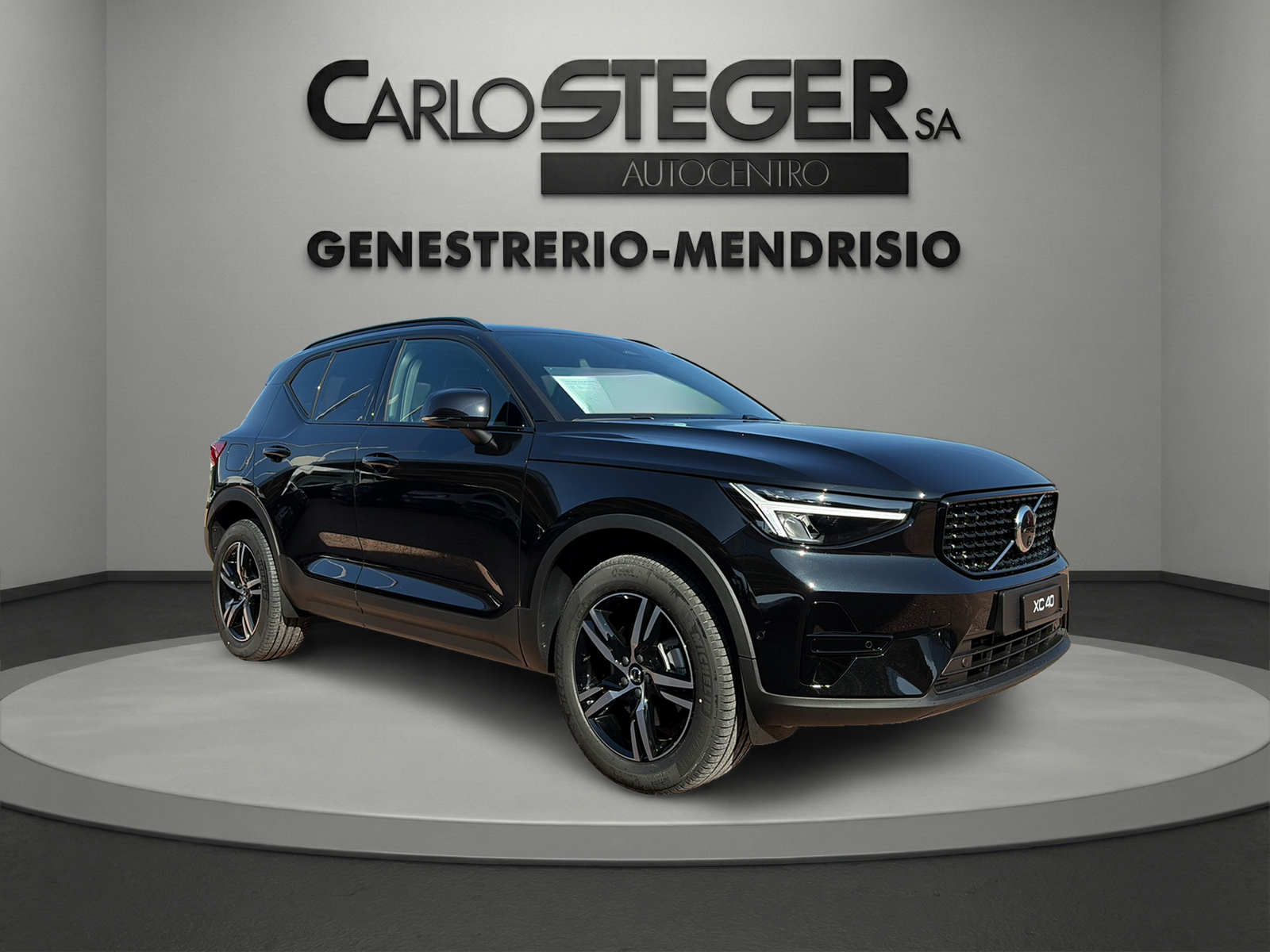 VOLVO XC40 B3 Benzin Mild Hybrid Plus Dark DCT-image-13
