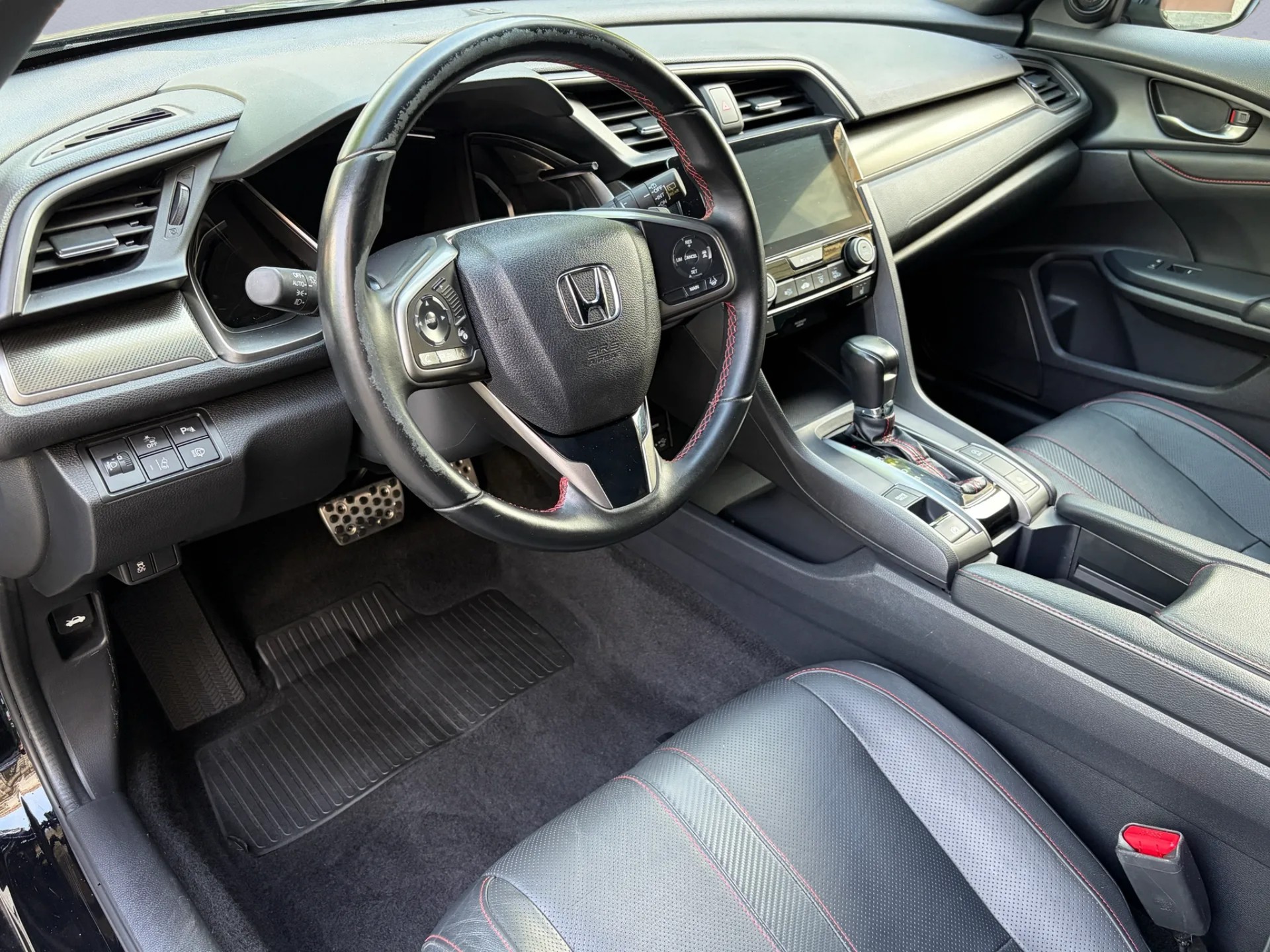 HONDA Civic 1.0 VTEC Executive Premium CVT-image-9