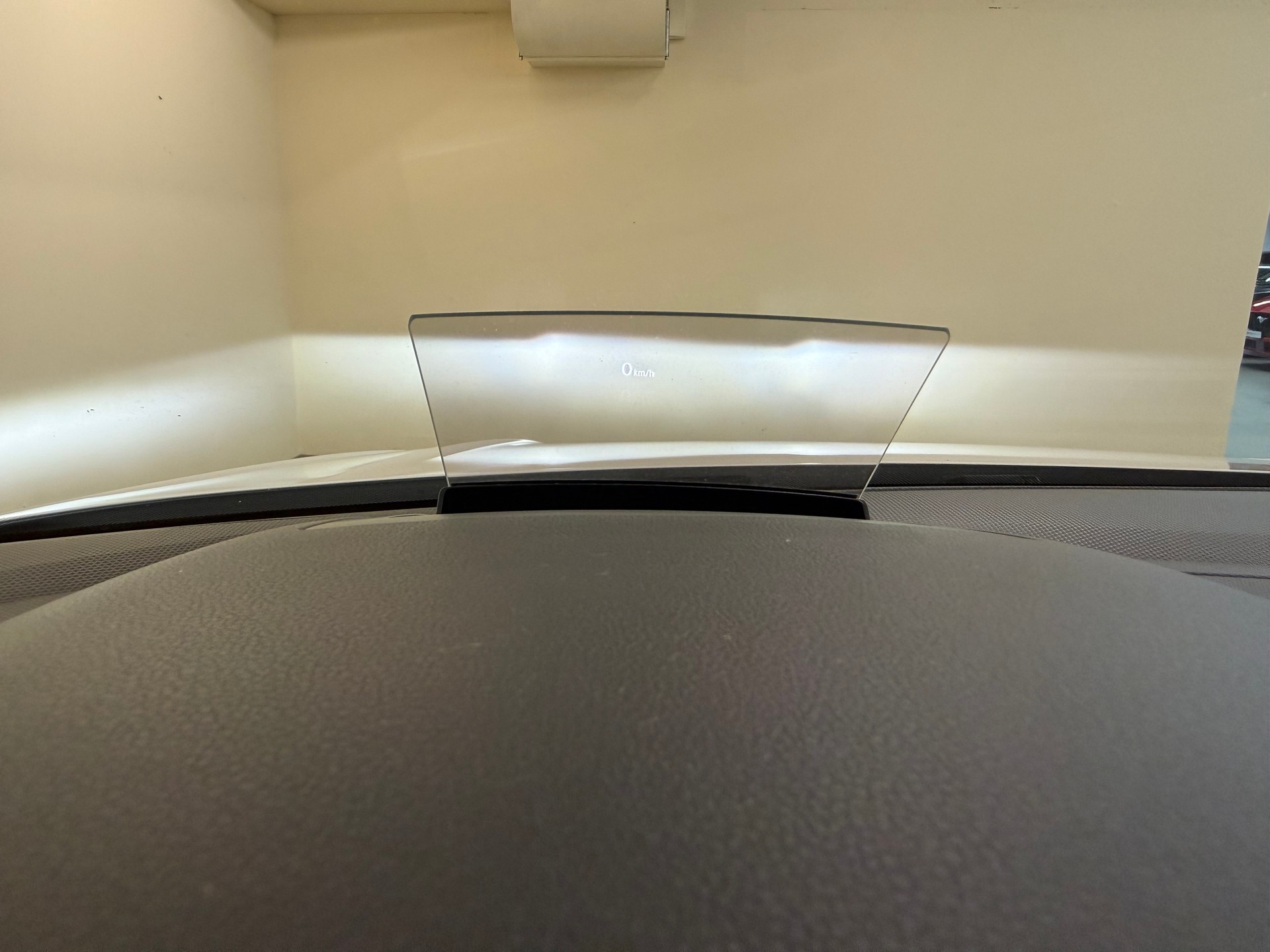 VW Tiguan 2.0 TDI SCR R-Line 4Motion DSG-image-31
