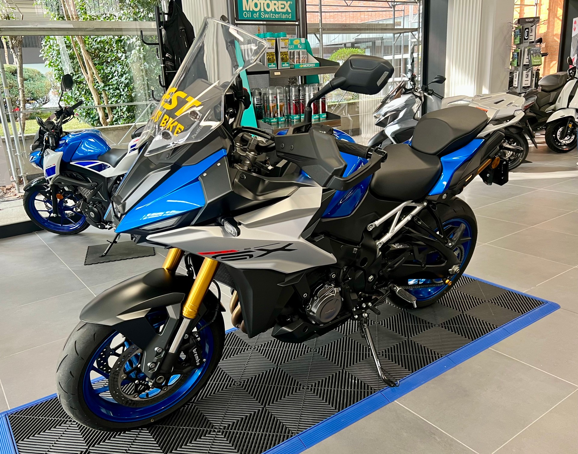 SUZUKI GSX-S 1000 GX-image-1