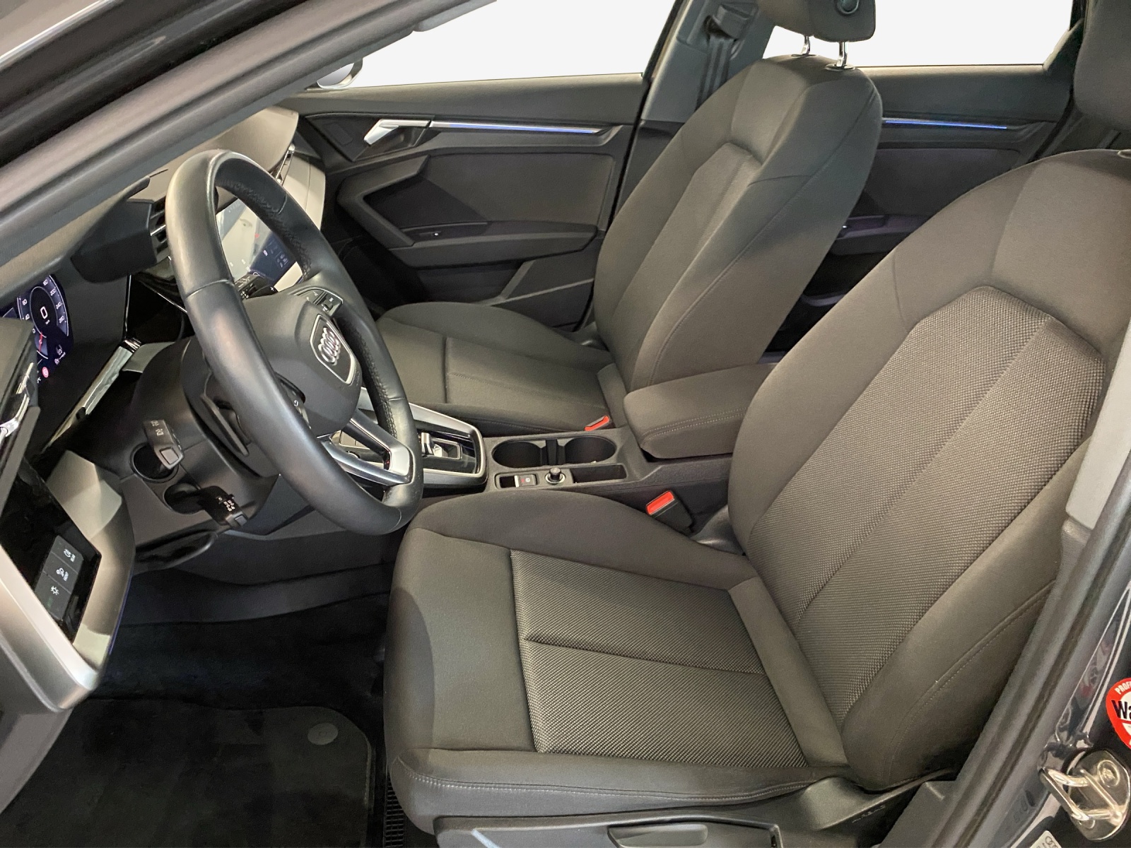 AUDI A3 Sportback 35 TFSI Attraction S-tronic-image-7