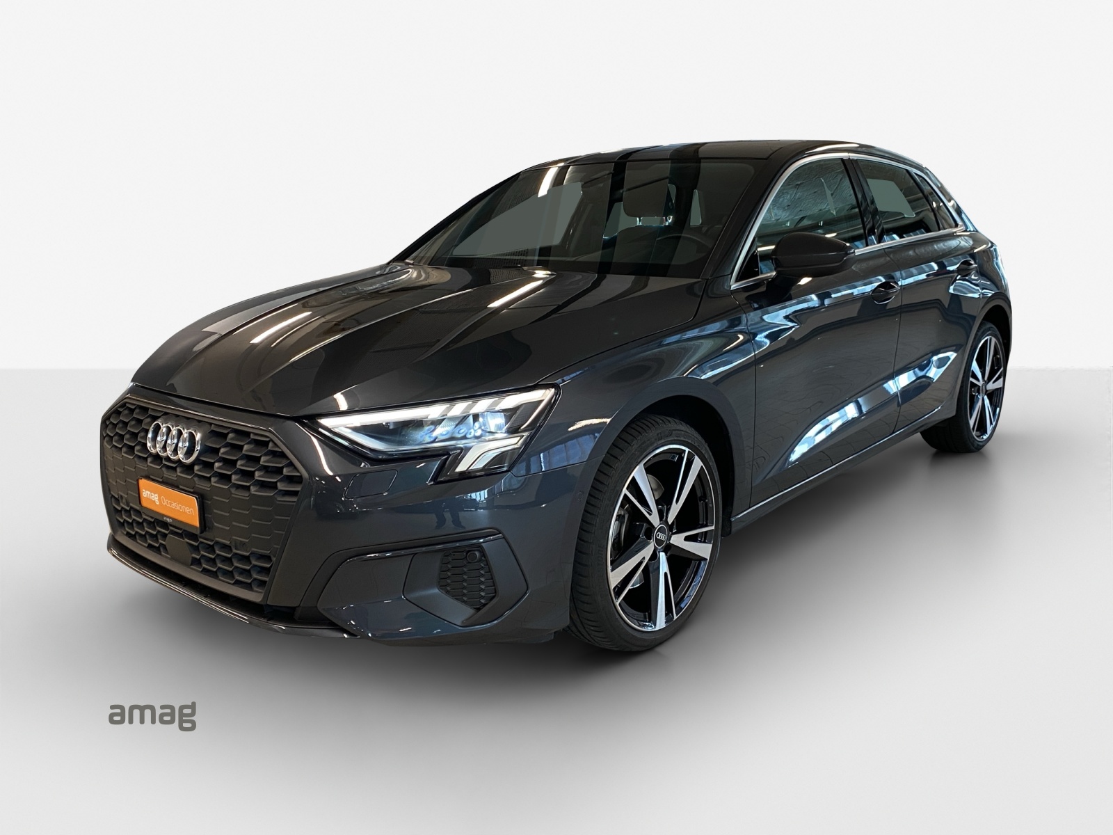 AUDI A3 Sportback 35 TFSI Attraction S-tronic-image-0