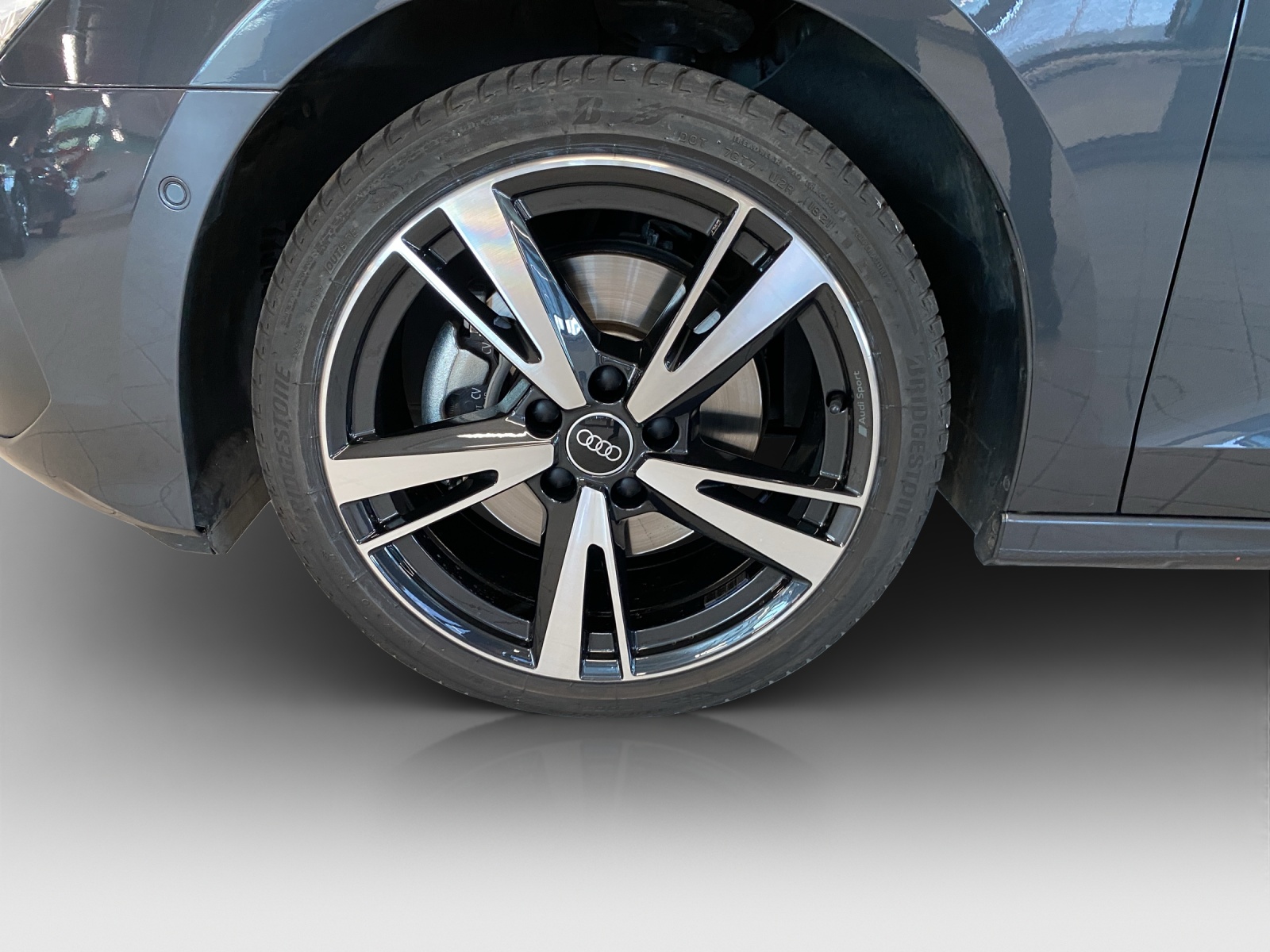 AUDI A3 Sportback 35 TFSI Attraction S-tronic-image-13