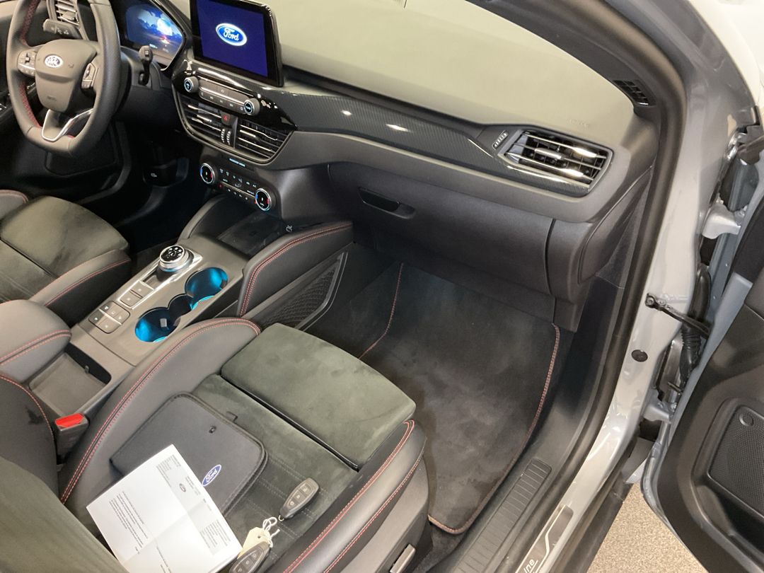 FORD Kuga 2.5 PHEV ST-Line X 2WD-image-12