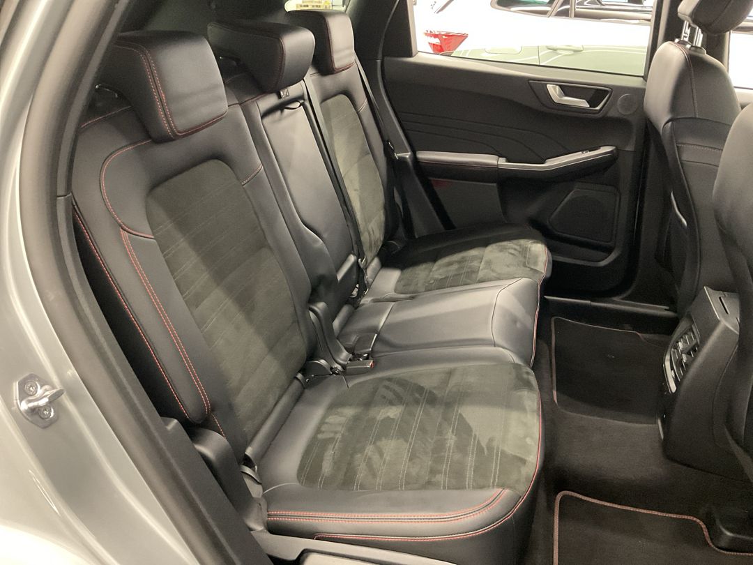 FORD Kuga 2.5 PHEV ST-Line X 2WD-image-13