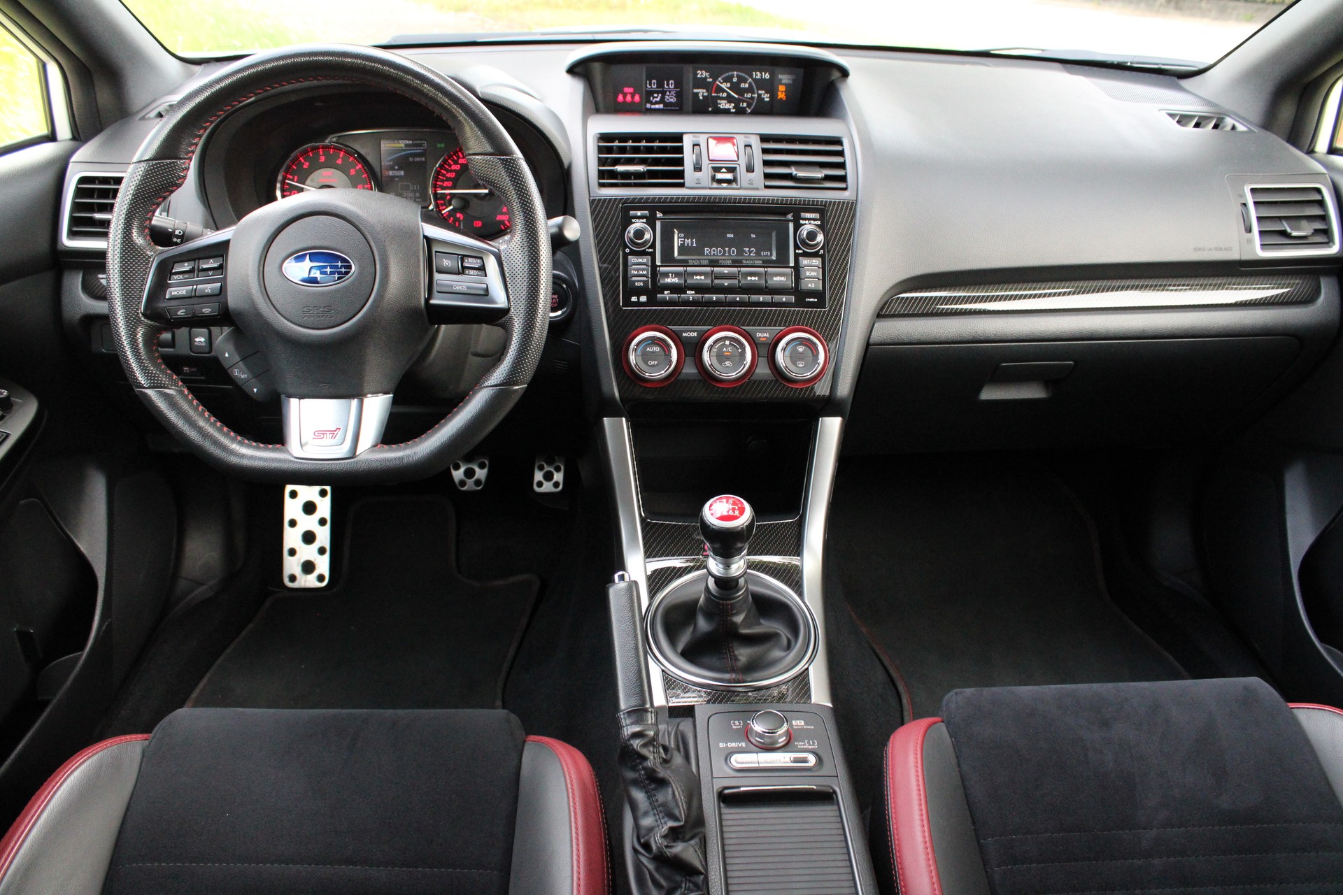 SUBARU WRX 2.5 Turbo 4WD STI Sport S-image-12