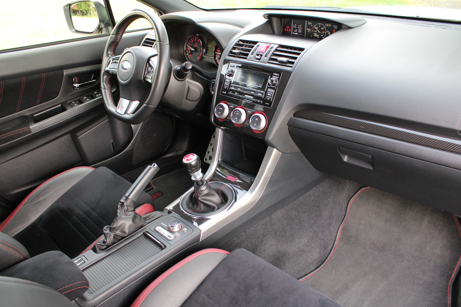 SUBARU WRX 2.5 Turbo 4WD STI Sport S-image-13