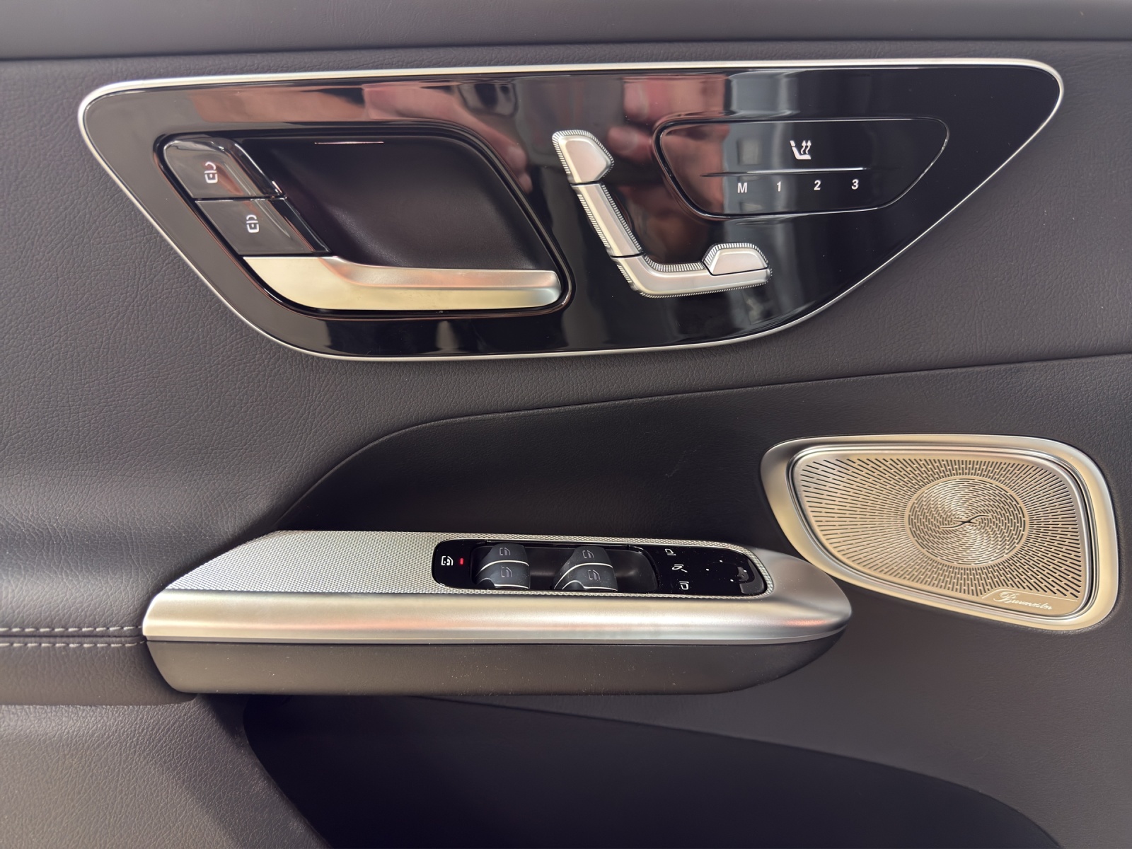 MERCEDES-BENZ GLC 220 d 4Matic 9G-Tronic-image-12