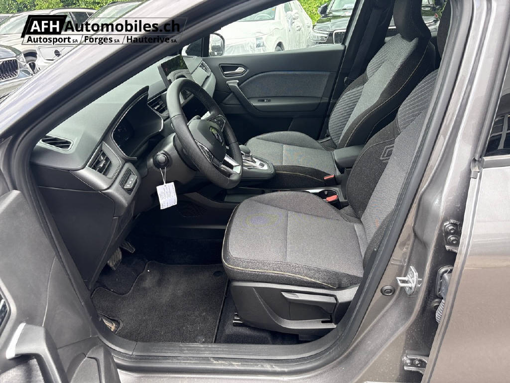 RENAULT Captur 1.6 E-Tech techno-image-8