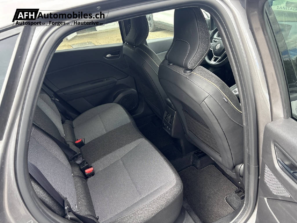 RENAULT Captur 1.6 E-Tech techno-image-10