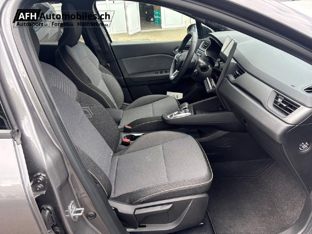 RENAULT Captur 1.6 E-Tech techno-image-9