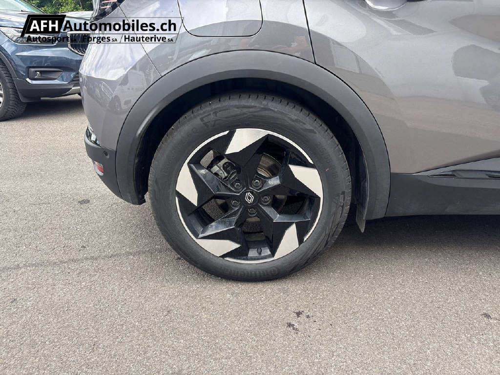 RENAULT Captur 1.6 E-Tech techno-image-16