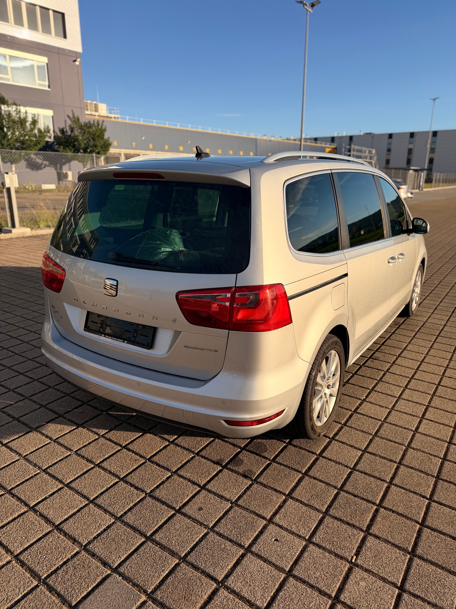 SEAT Alhambra 2.0 TDI Style 4x4 * Integrierte Kindersitze*-image-8