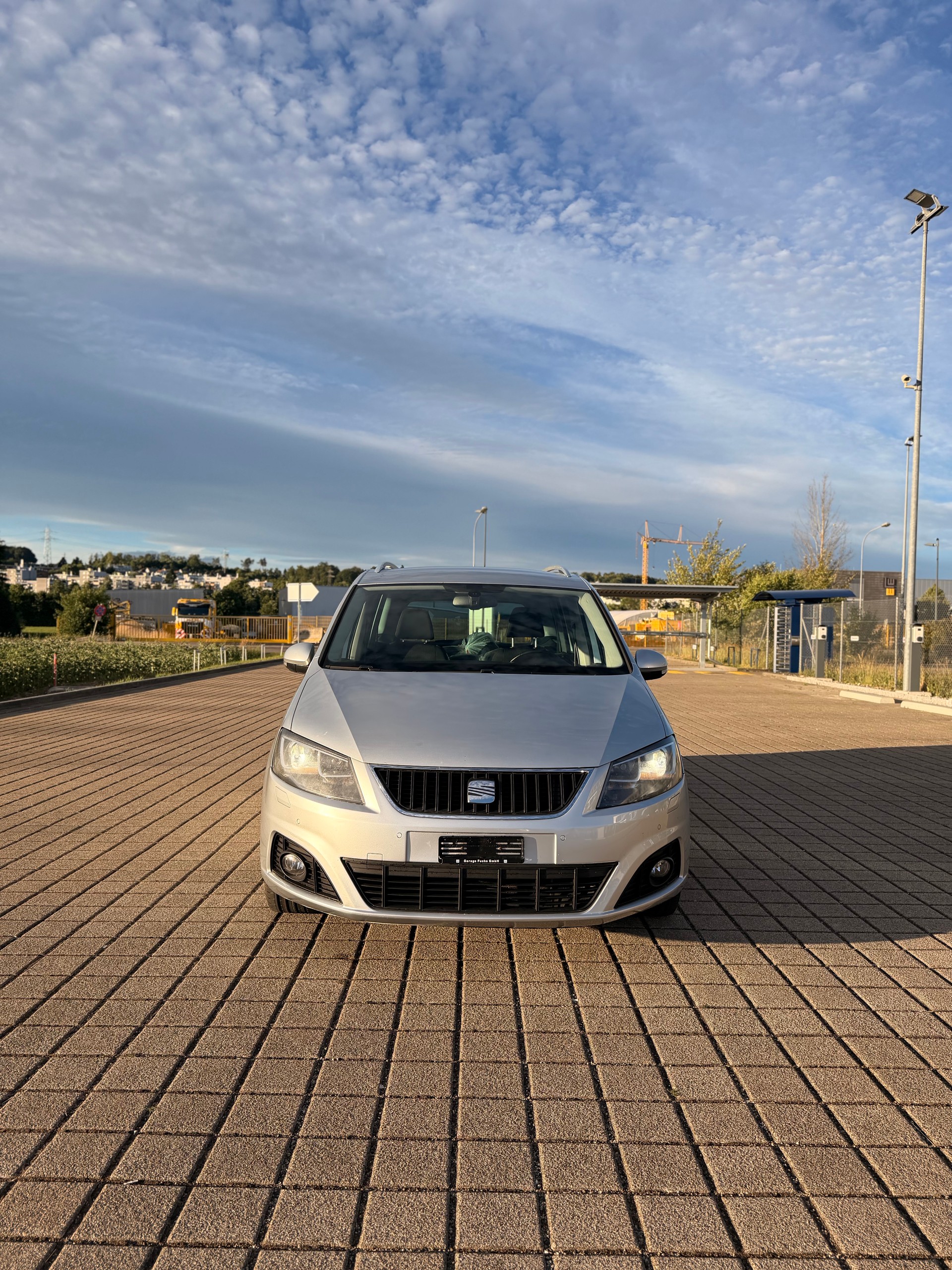SEAT Alhambra 2.0 TDI Style 4x4 * Integrierte Kindersitze*-image-2