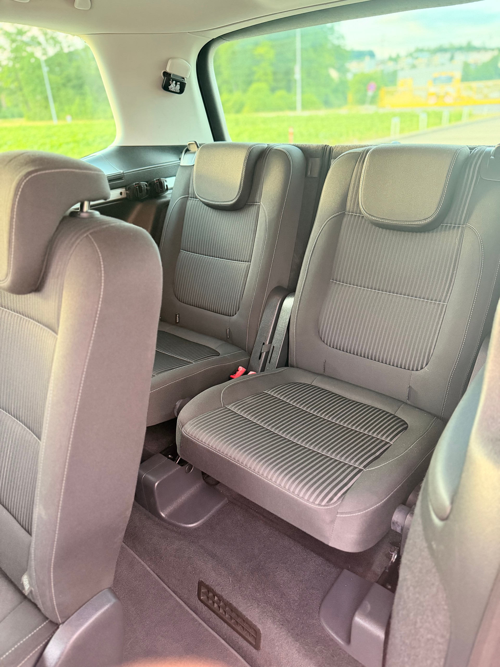 SEAT Alhambra 2.0 TDI Style 4x4 * Integrierte Kindersitze*-image-28