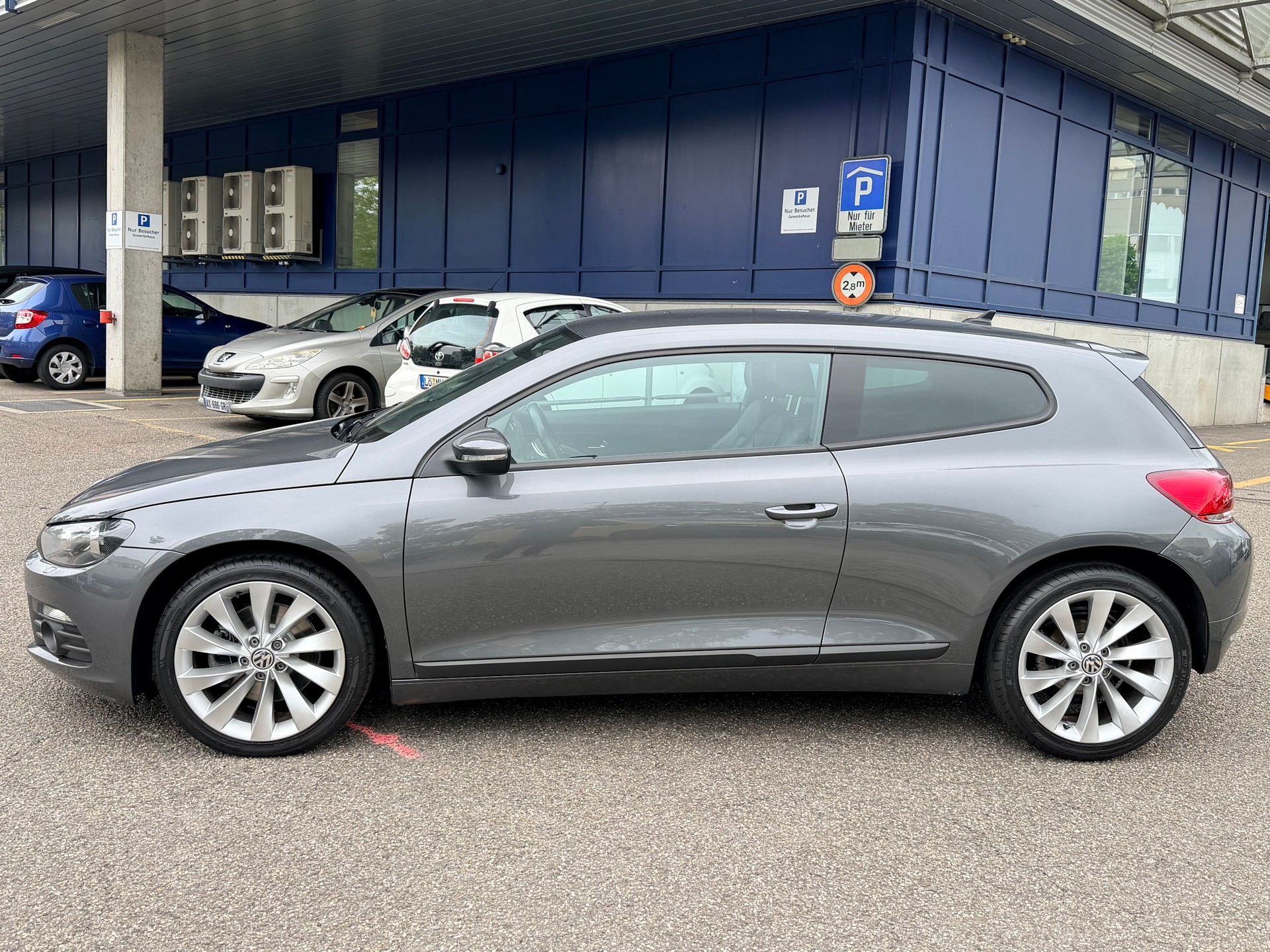 VW Scirocco 2.0 TSI Team DSG-image-5