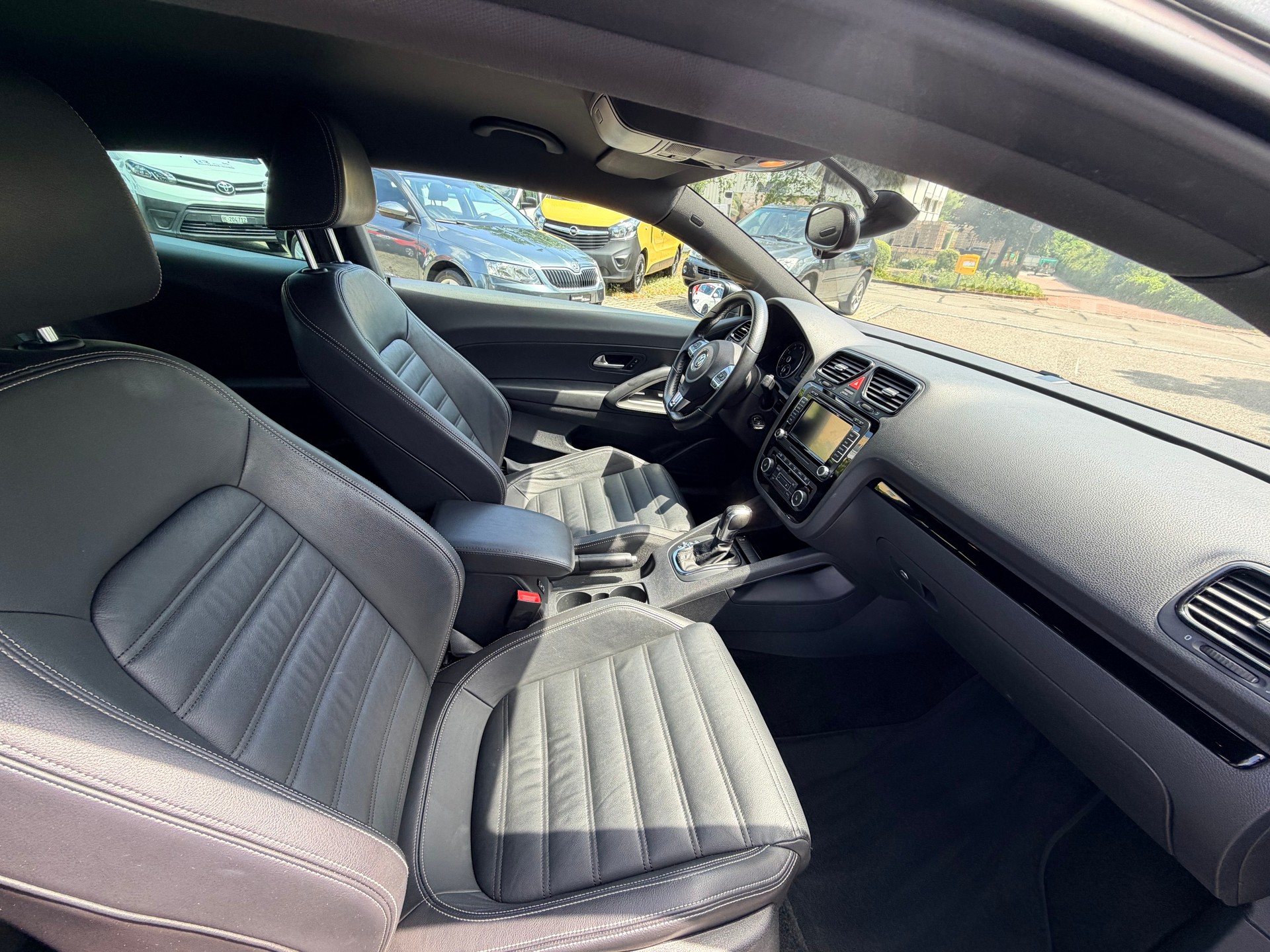 VW Scirocco 2.0 TSI Team DSG-image-8