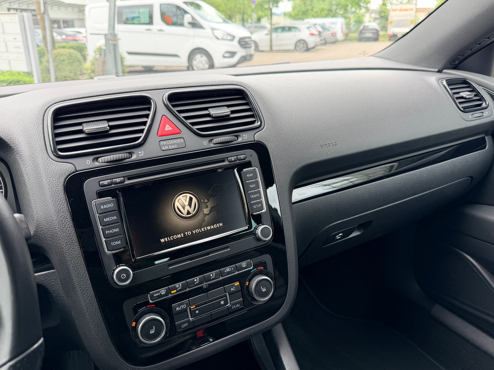 VW Scirocco 2.0 TSI Team DSG-image-20