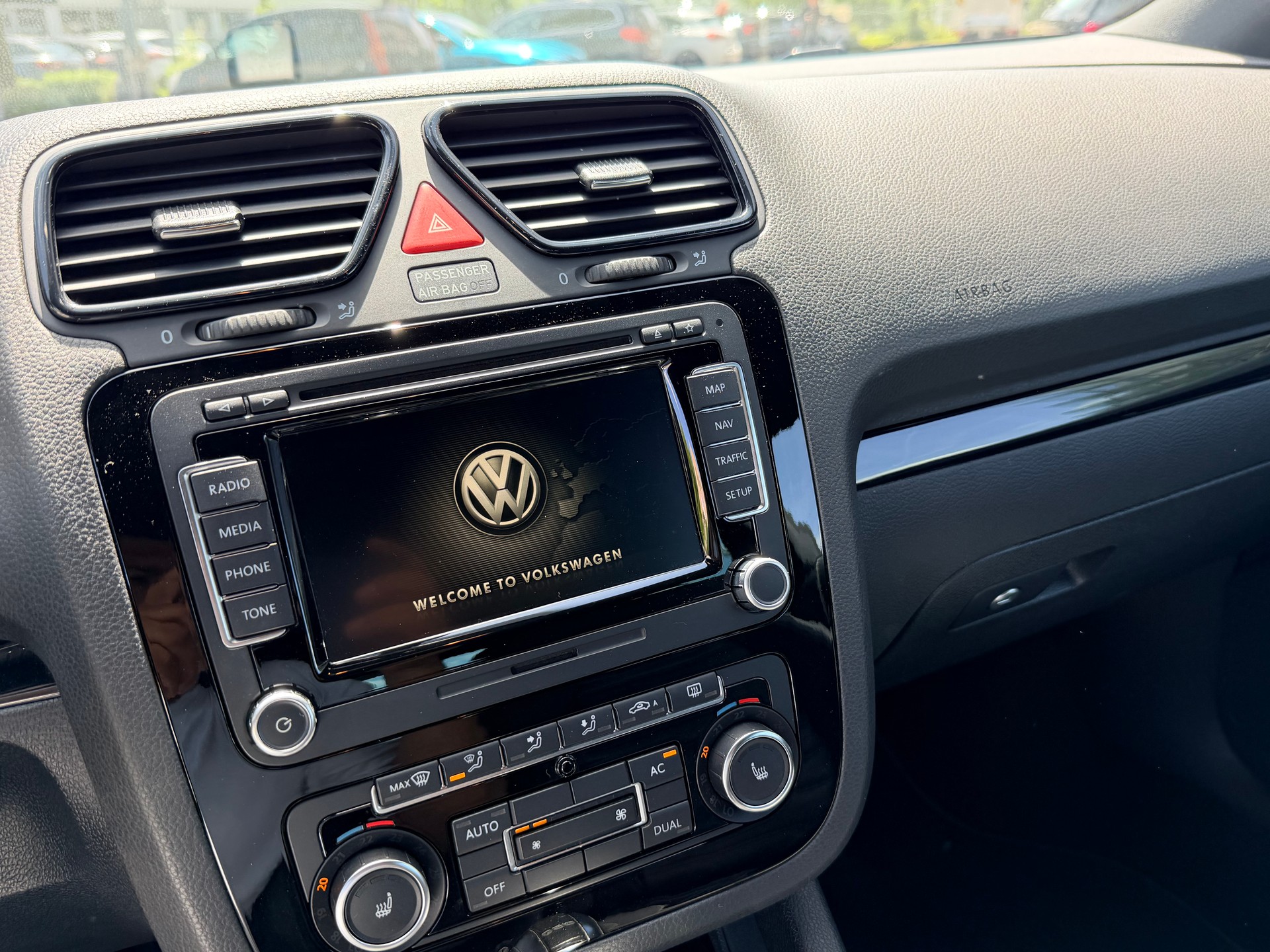 VW Scirocco 2.0 TSI Team DSG-image-11