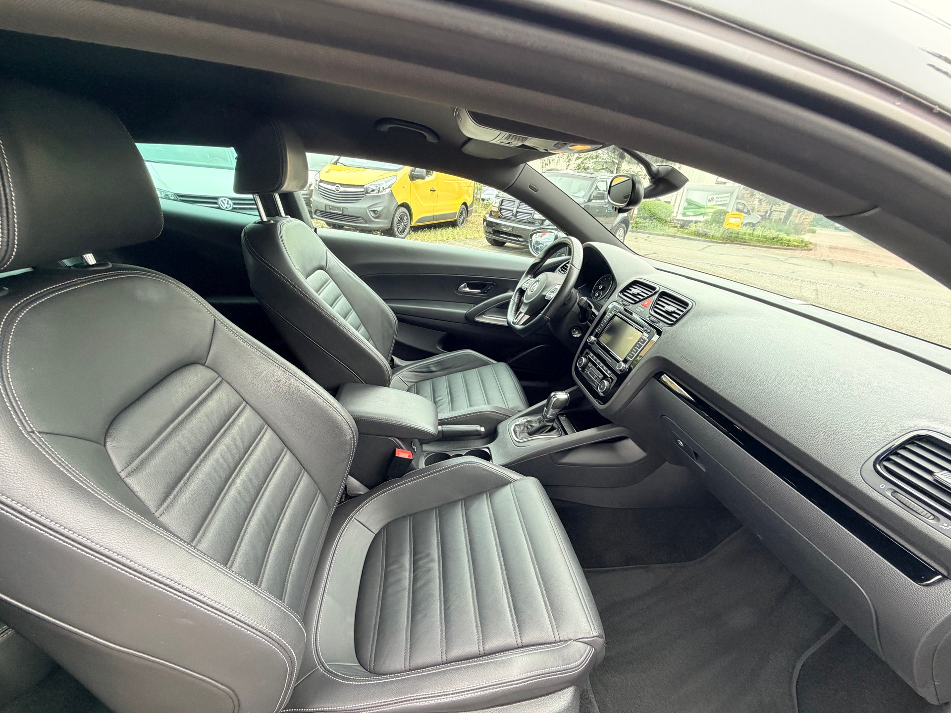 VW Scirocco 2.0 TSI Team DSG-image-14