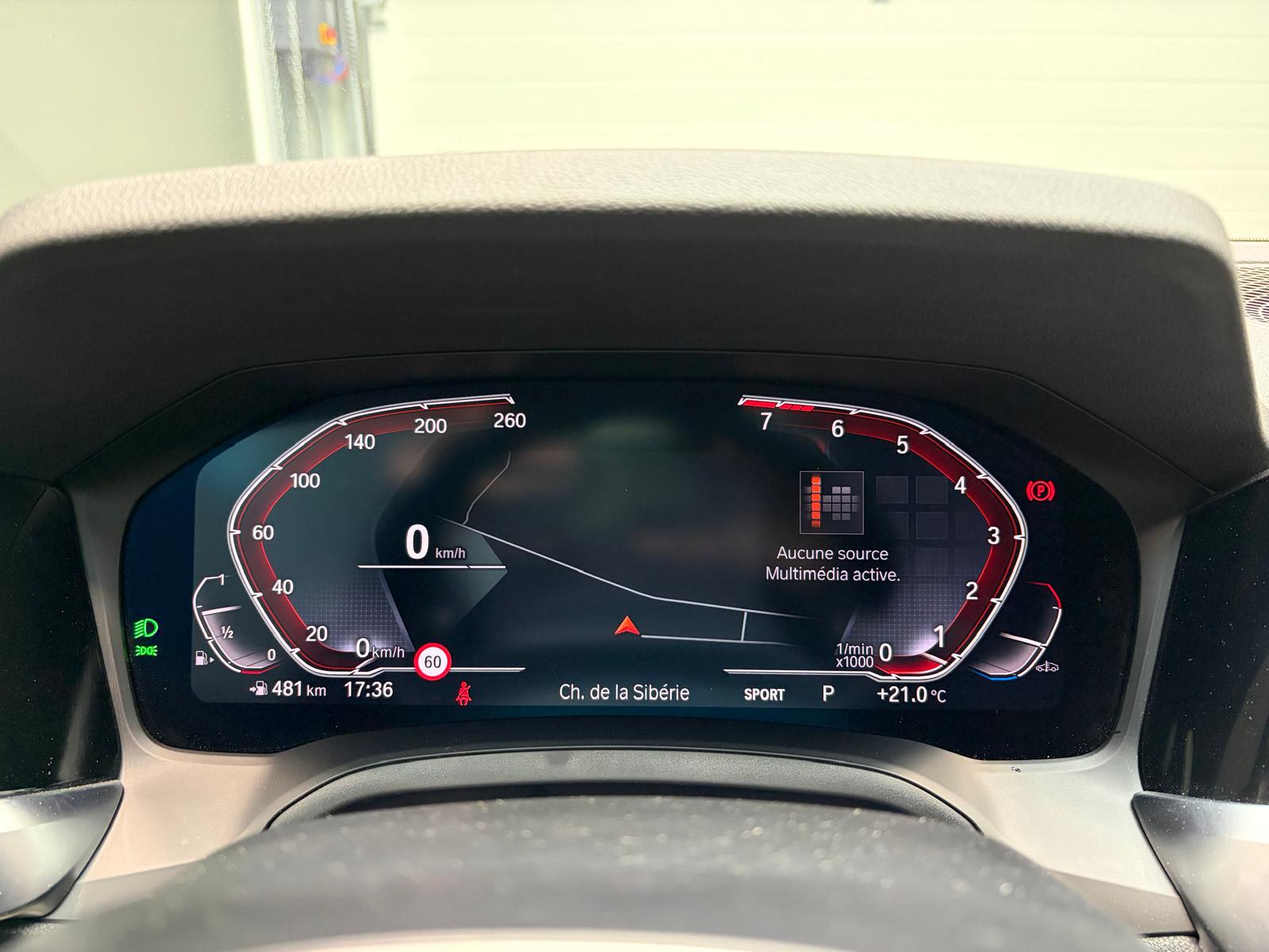 BMW 320i Steptronic M Sport-image-22