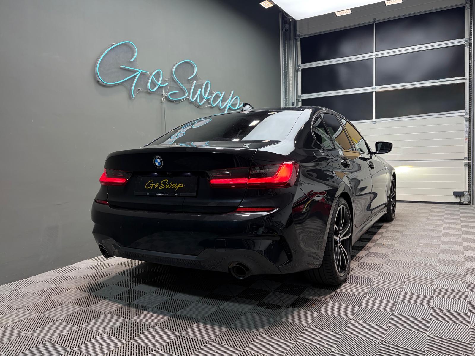 BMW 320i Steptronic M Sport-image-2