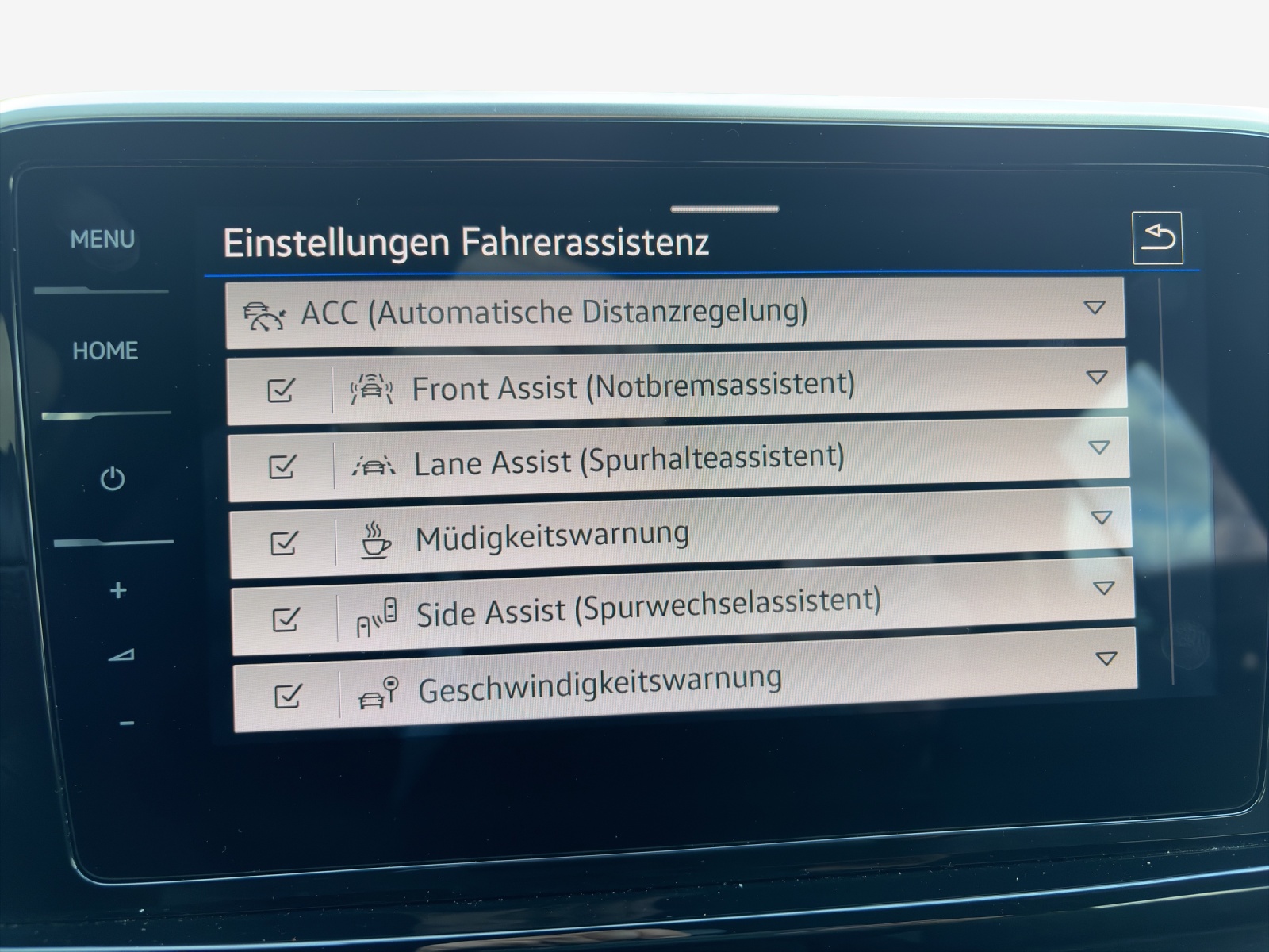 VW T-Roc 2.0 TSI R-Line DSG 4Motion-image-15