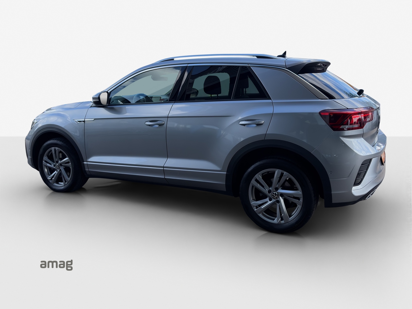 VW T-Roc 2.0 TSI R-Line DSG 4Motion-image-2
