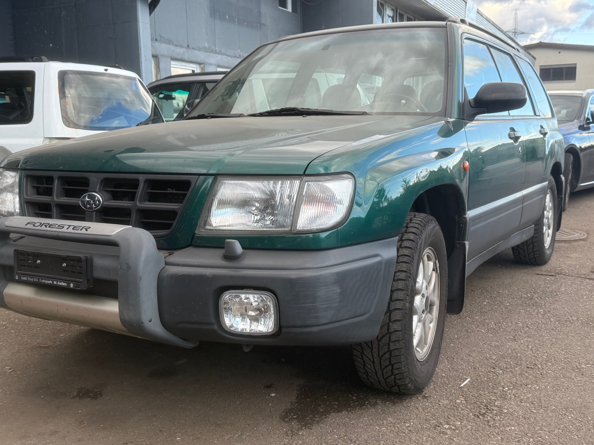 SUBARU Forester 2.0