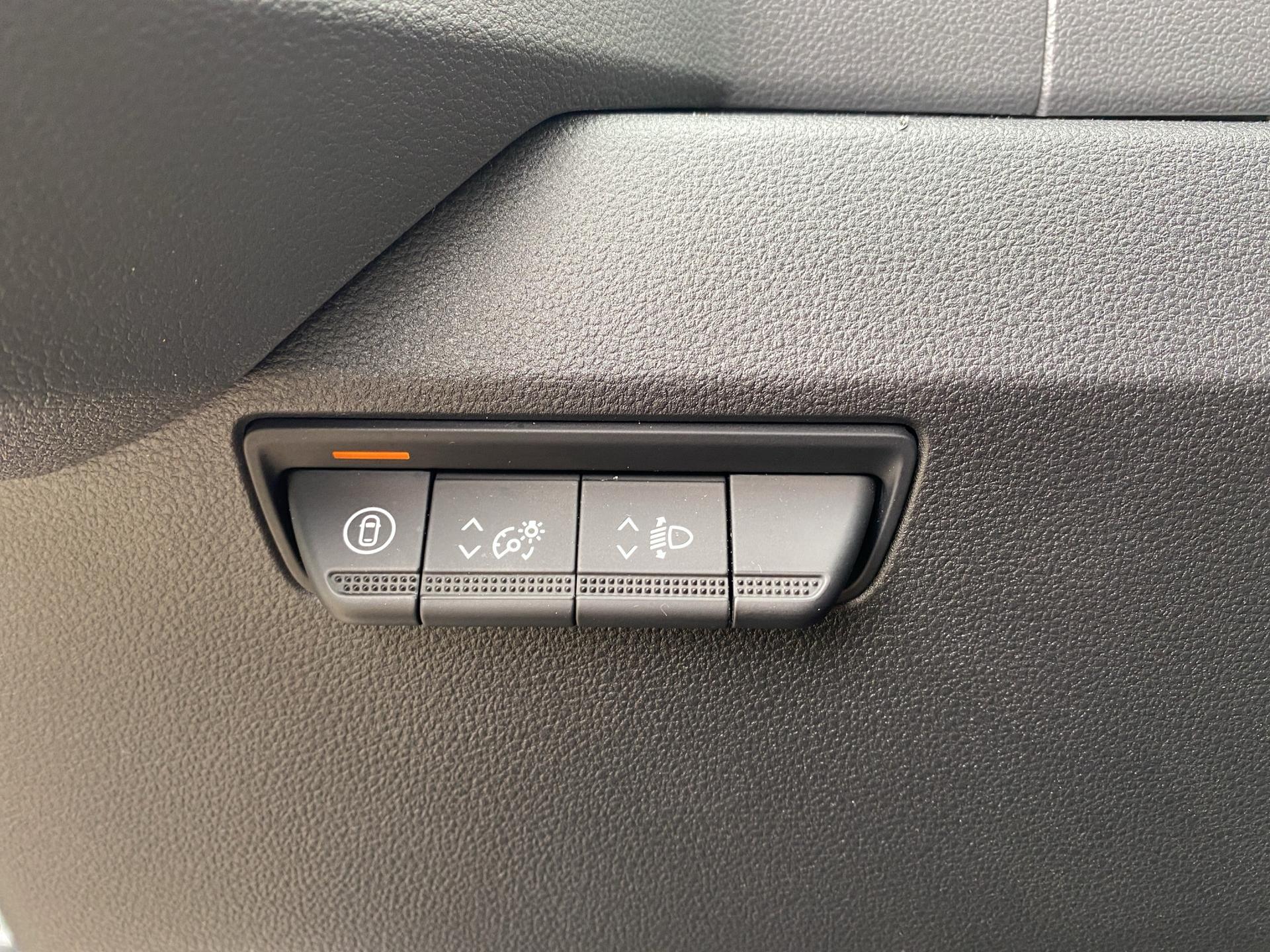 RENAULT Master T35 2.0 Blue dCi 130 L3H2 Extra-image-19