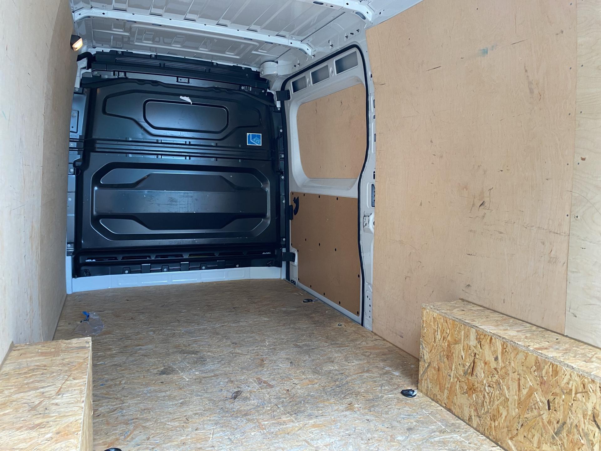 RENAULT Master T35 2.0 Blue dCi 130 L3H2 Extra-image-23