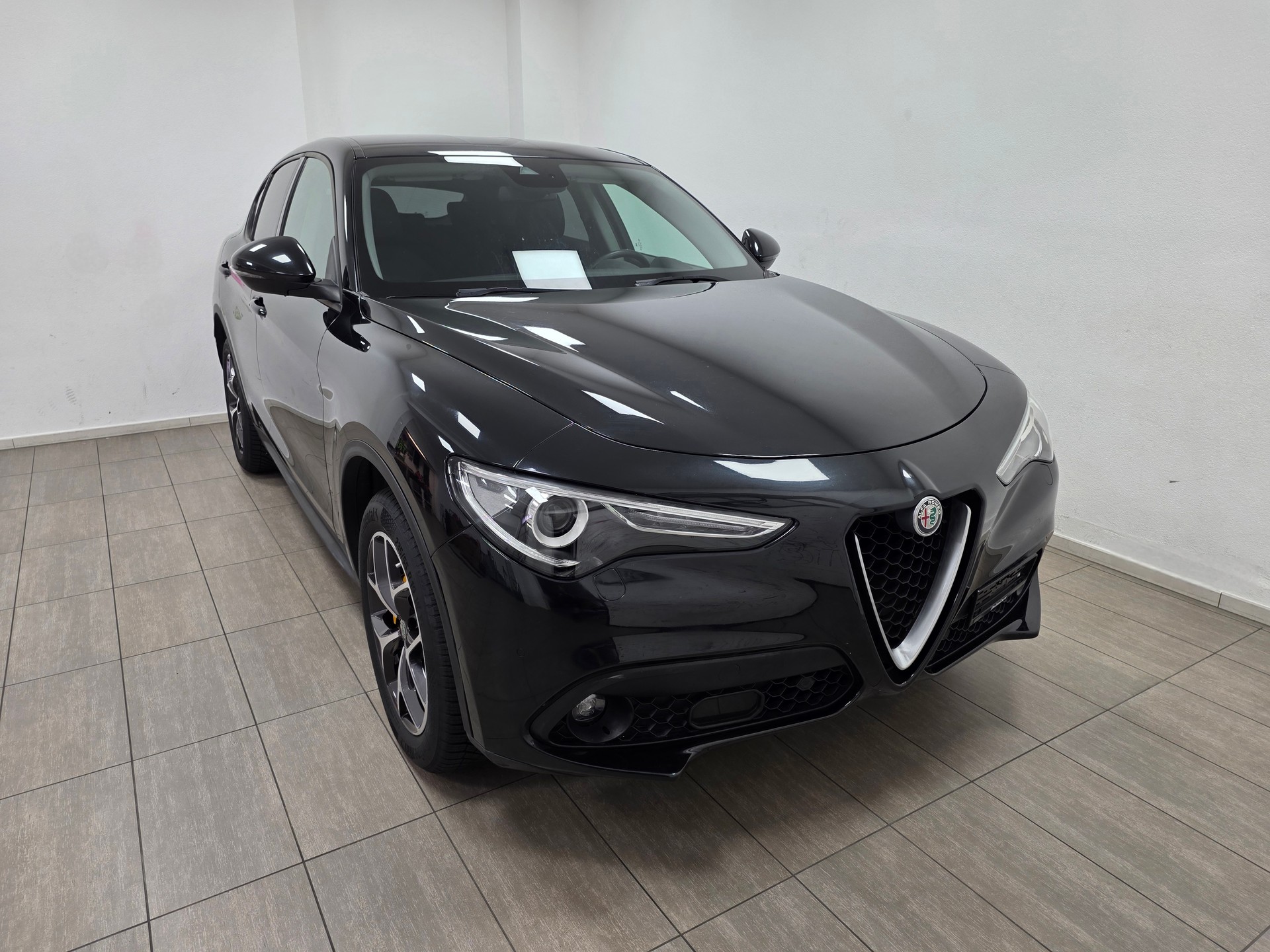 ALFA ROMEO Stelvio 2.2 JTDM Executive Q4 Automatic-image-0