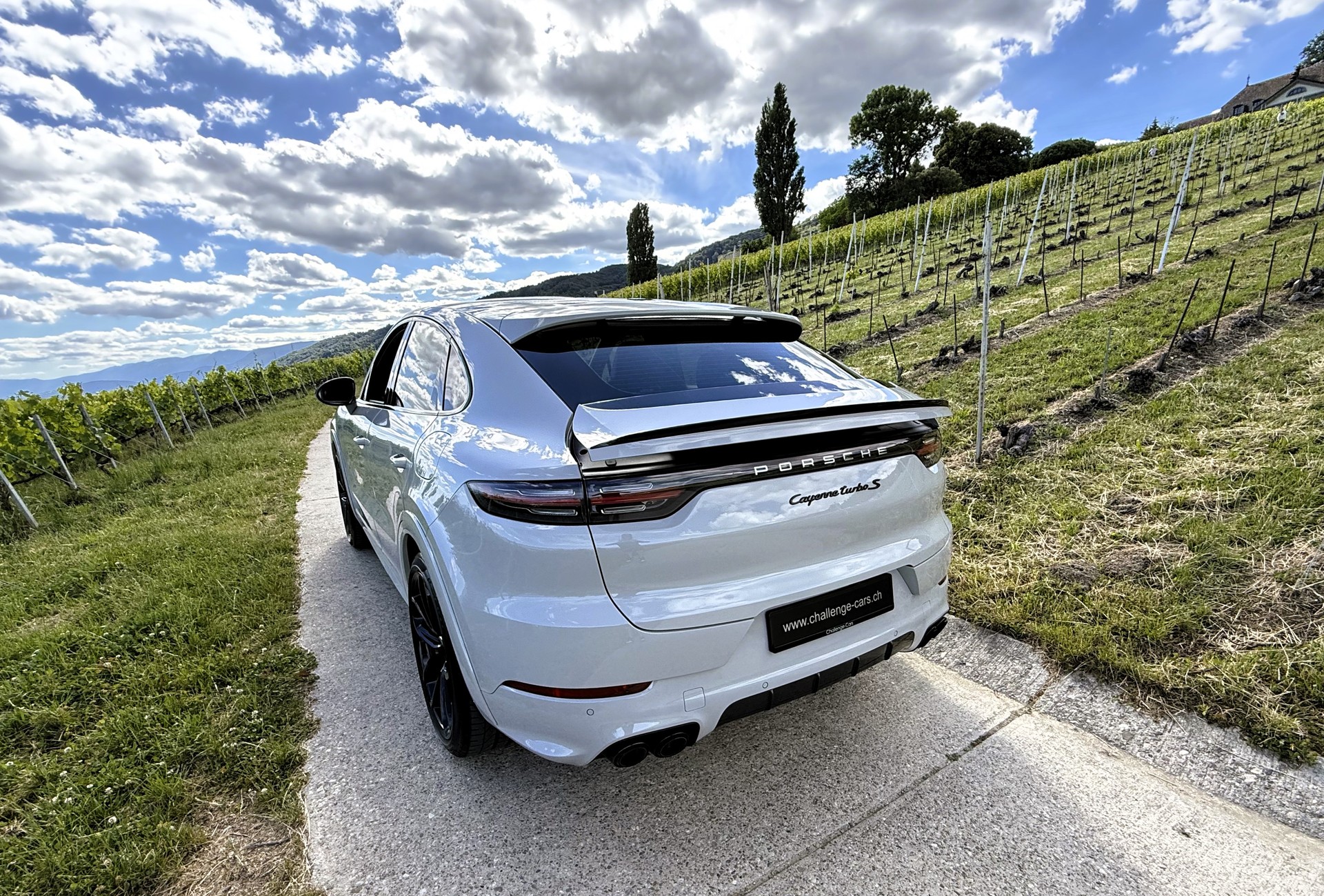 PORSCHE Cayenne Turbo Coupé S E-Hybrid-image-1