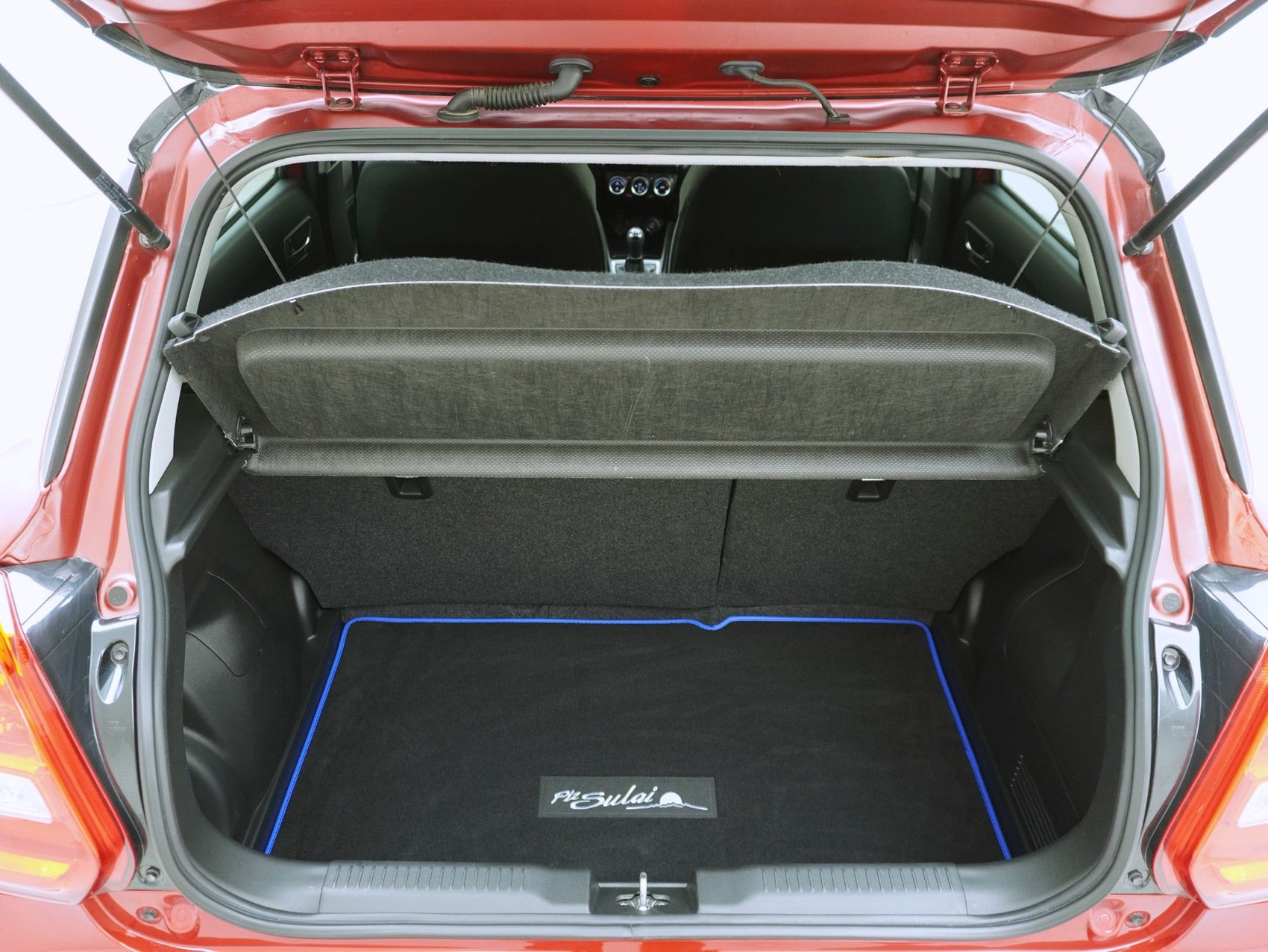 SUZUKI Swift 1.2 Piz Sulai Top Hybrid 4x4-image-12